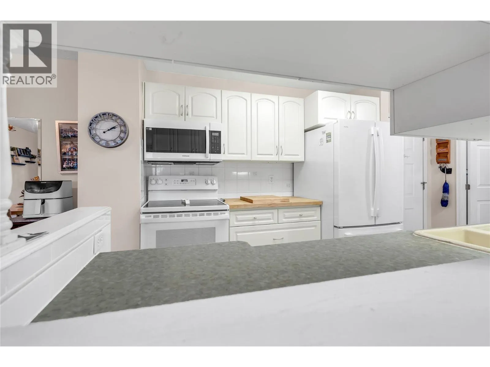 740 Winnipeg Street Unit# 401