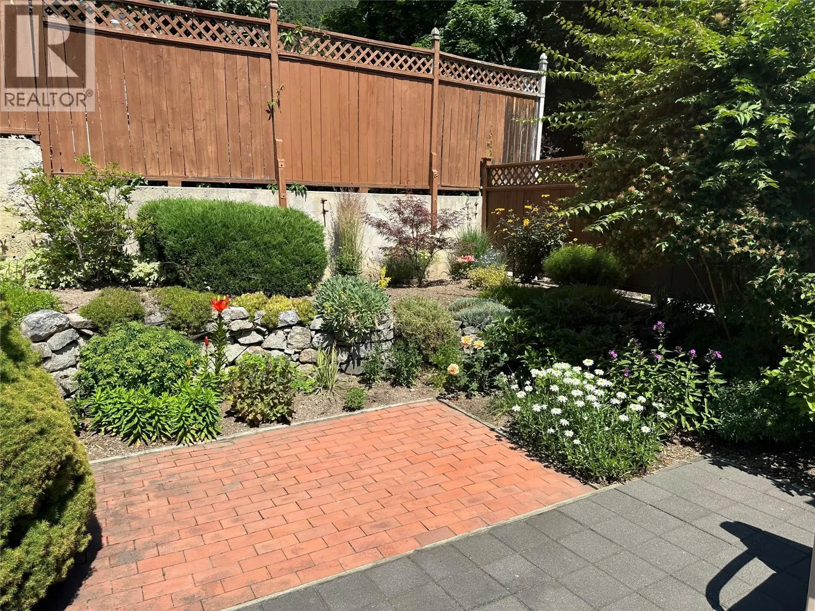 649 Johnstone Road