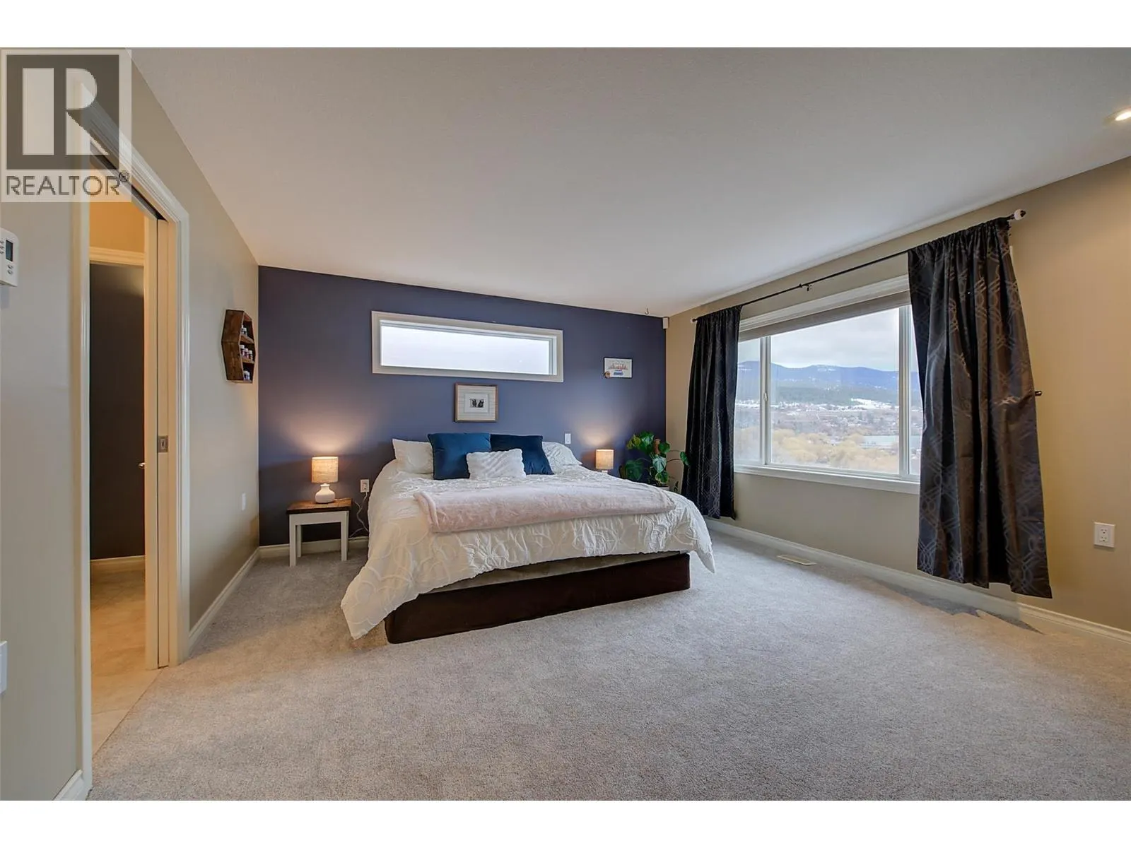 8804 Mariposa Place