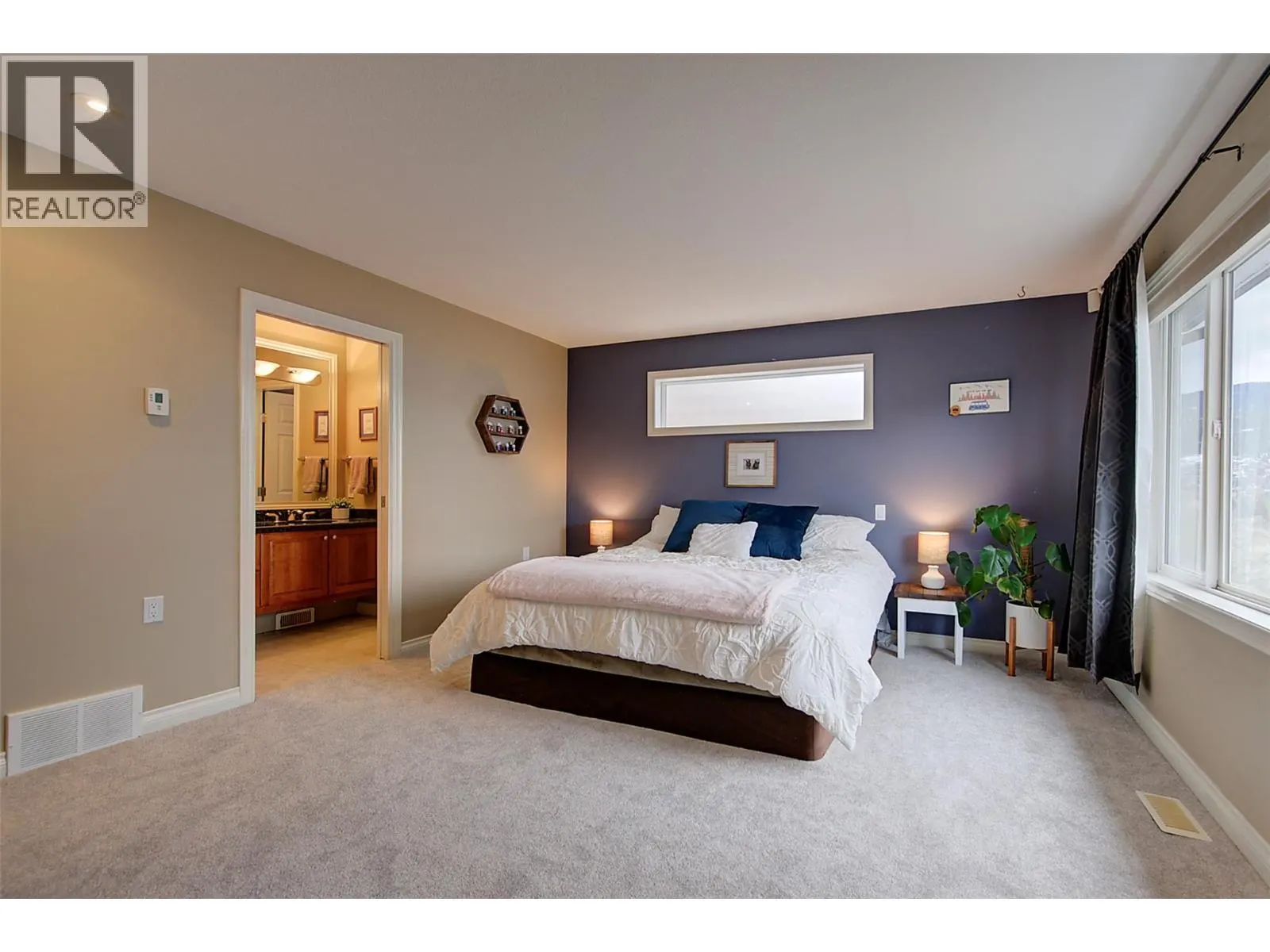 8804 Mariposa Place