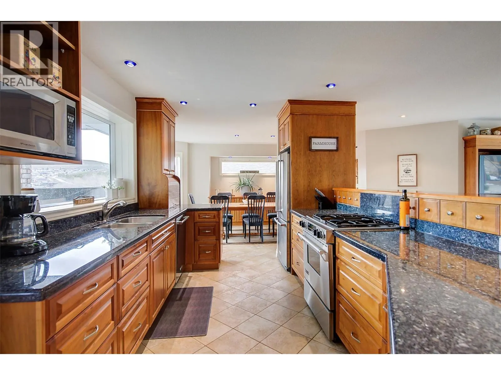 8804 Mariposa Place