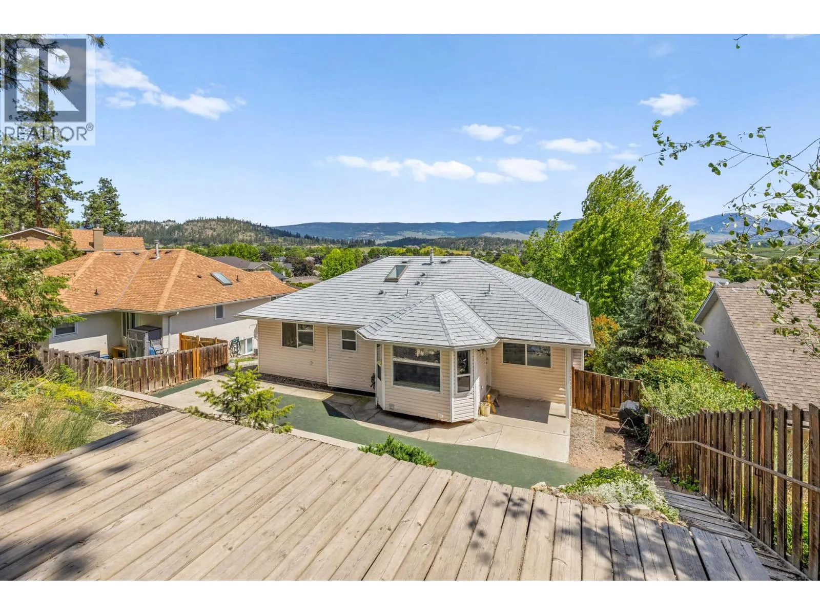 125 Applecrest Court