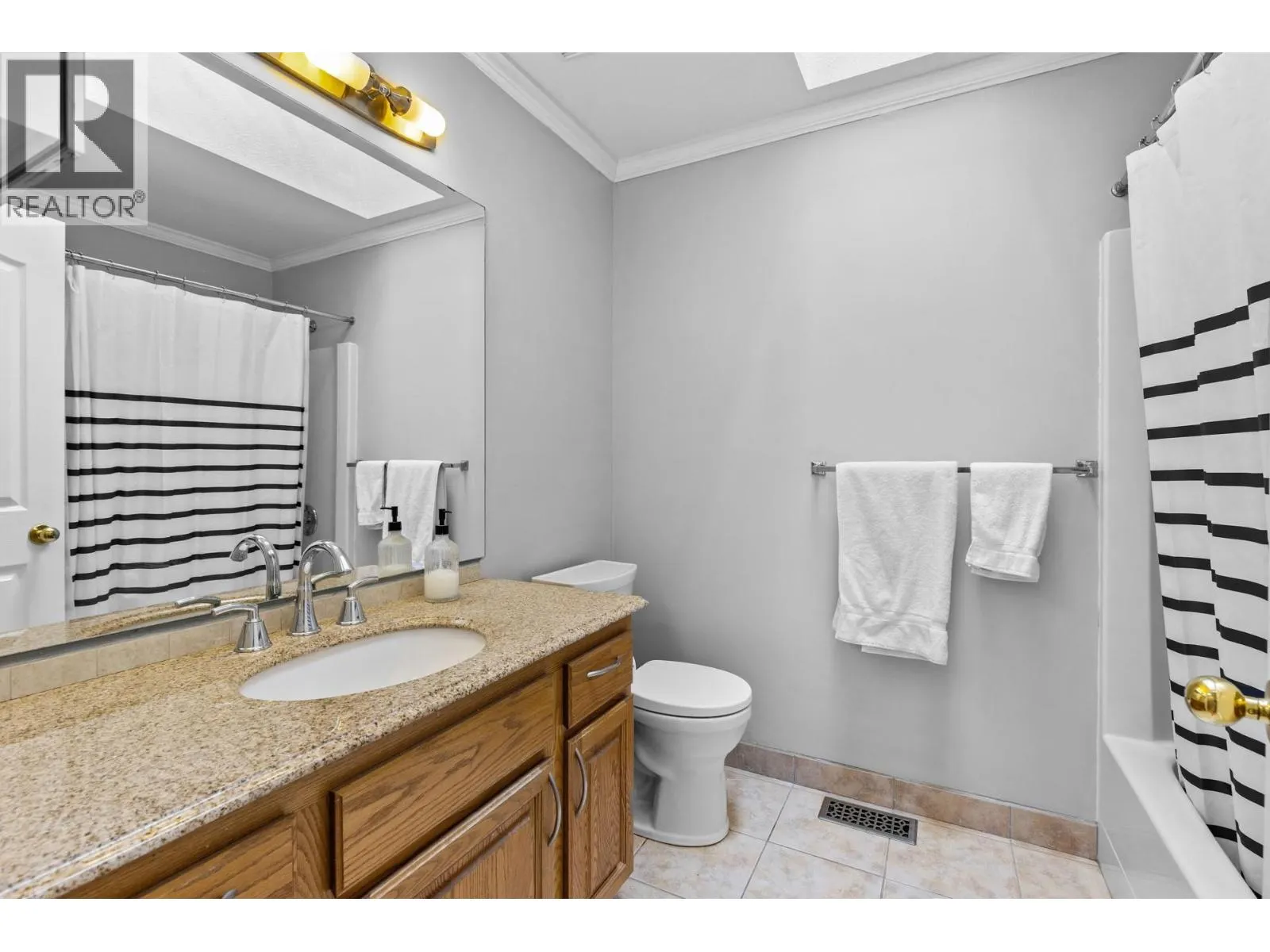 125 Applecrest Court