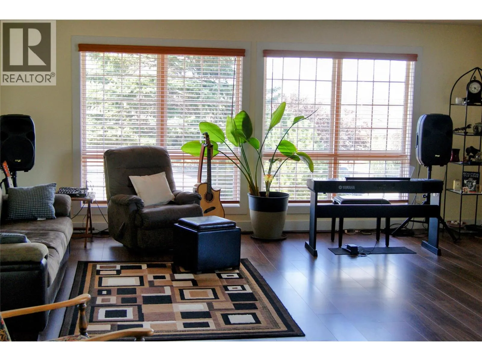2020 Van Horne Drive Unit# 13