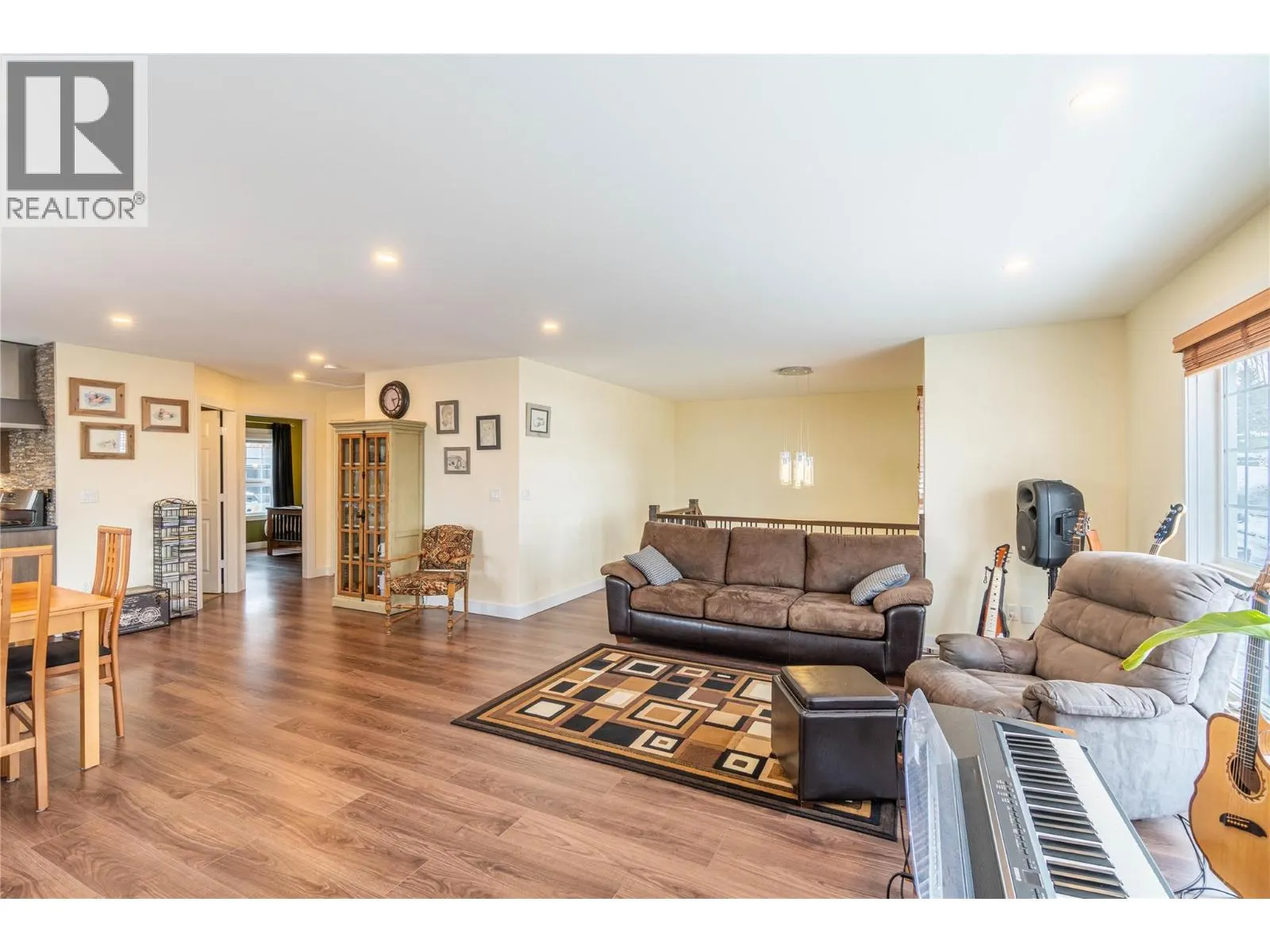 2020 Van Horne Drive Unit# 13