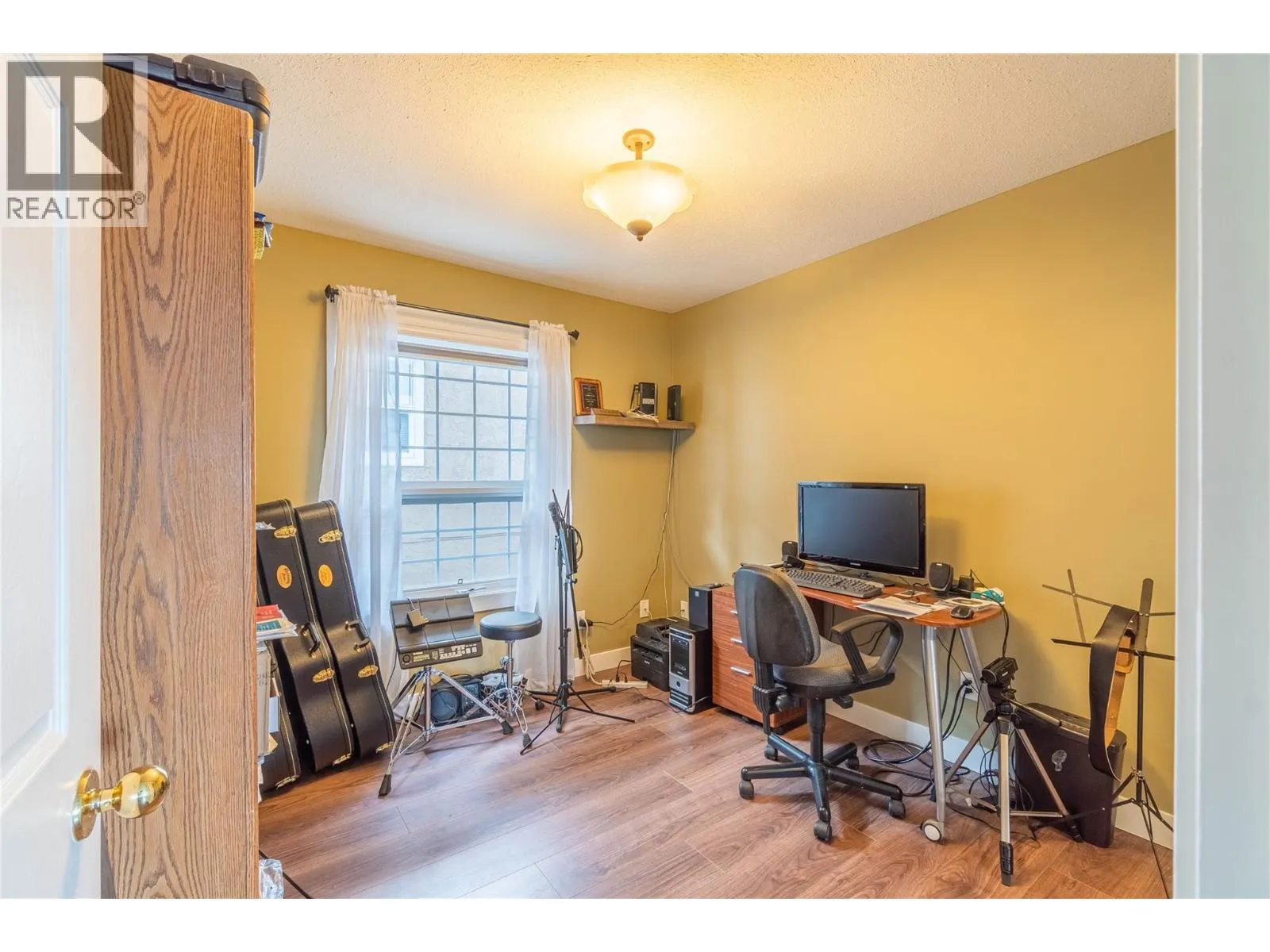 2020 Van Horne Drive Unit# 13