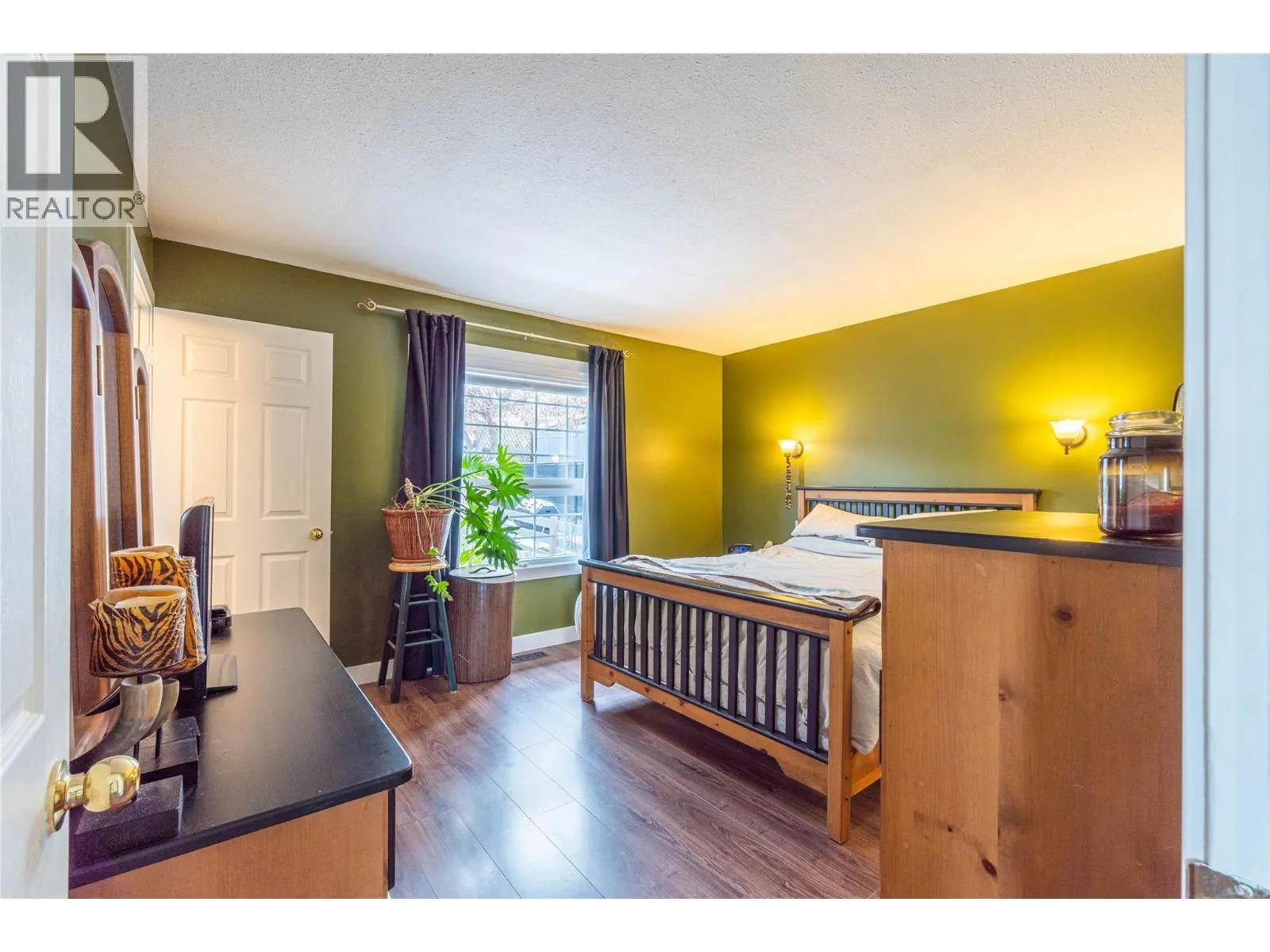 2020 Van Horne Drive Unit# 13