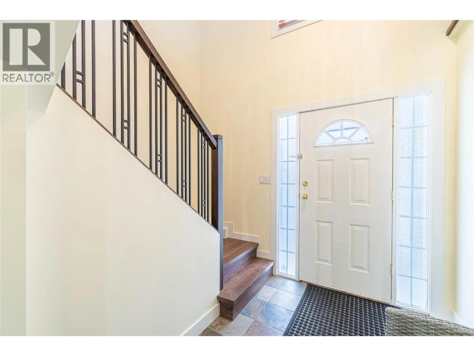 2020 Van Horne Drive Unit# 13