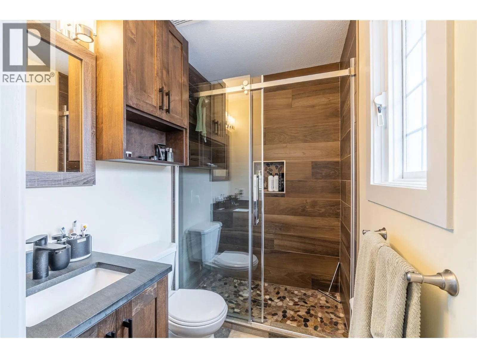 2020 Van Horne Drive Unit# 13