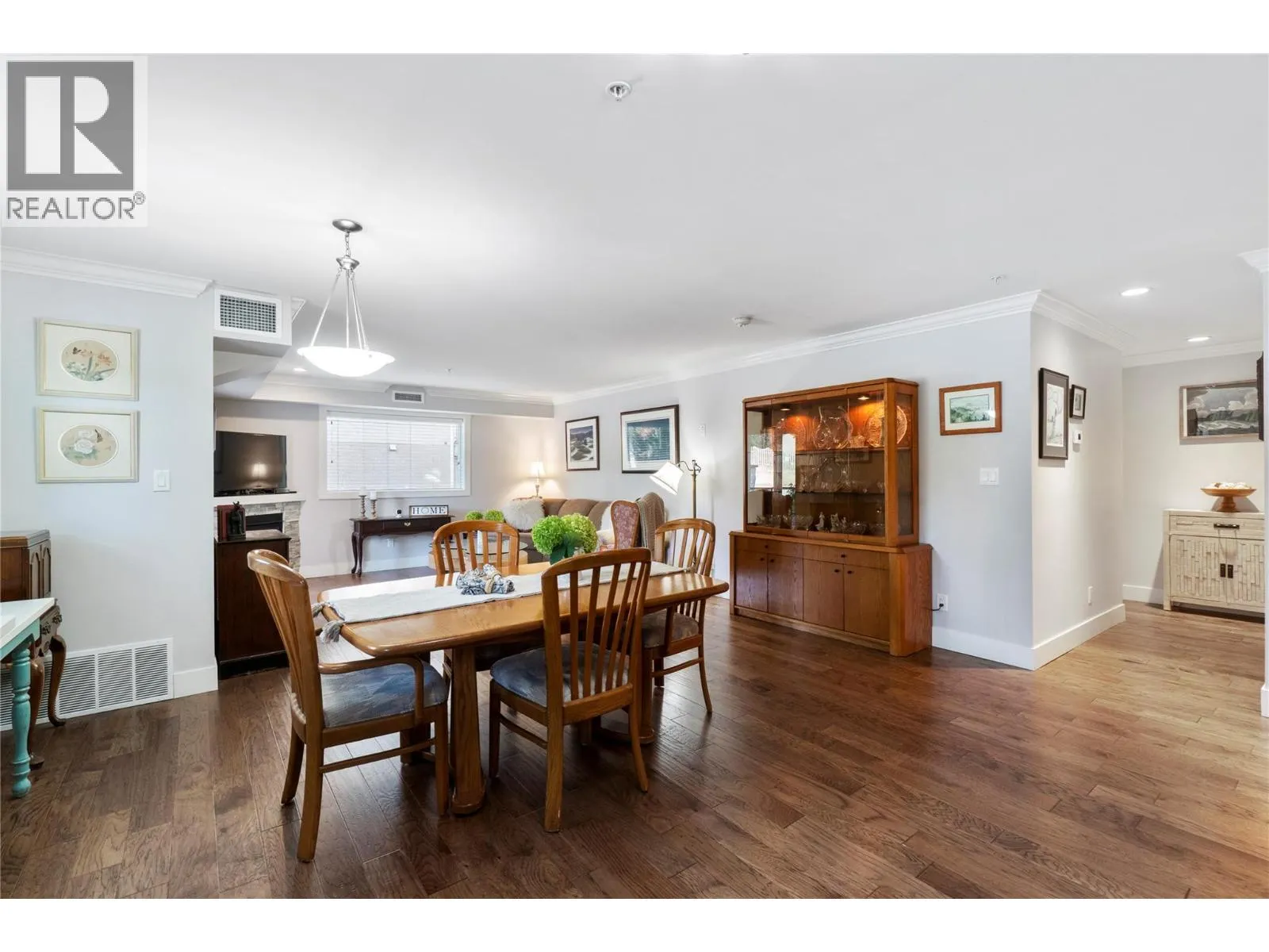 330 4th Avenue SE Unit# 202
