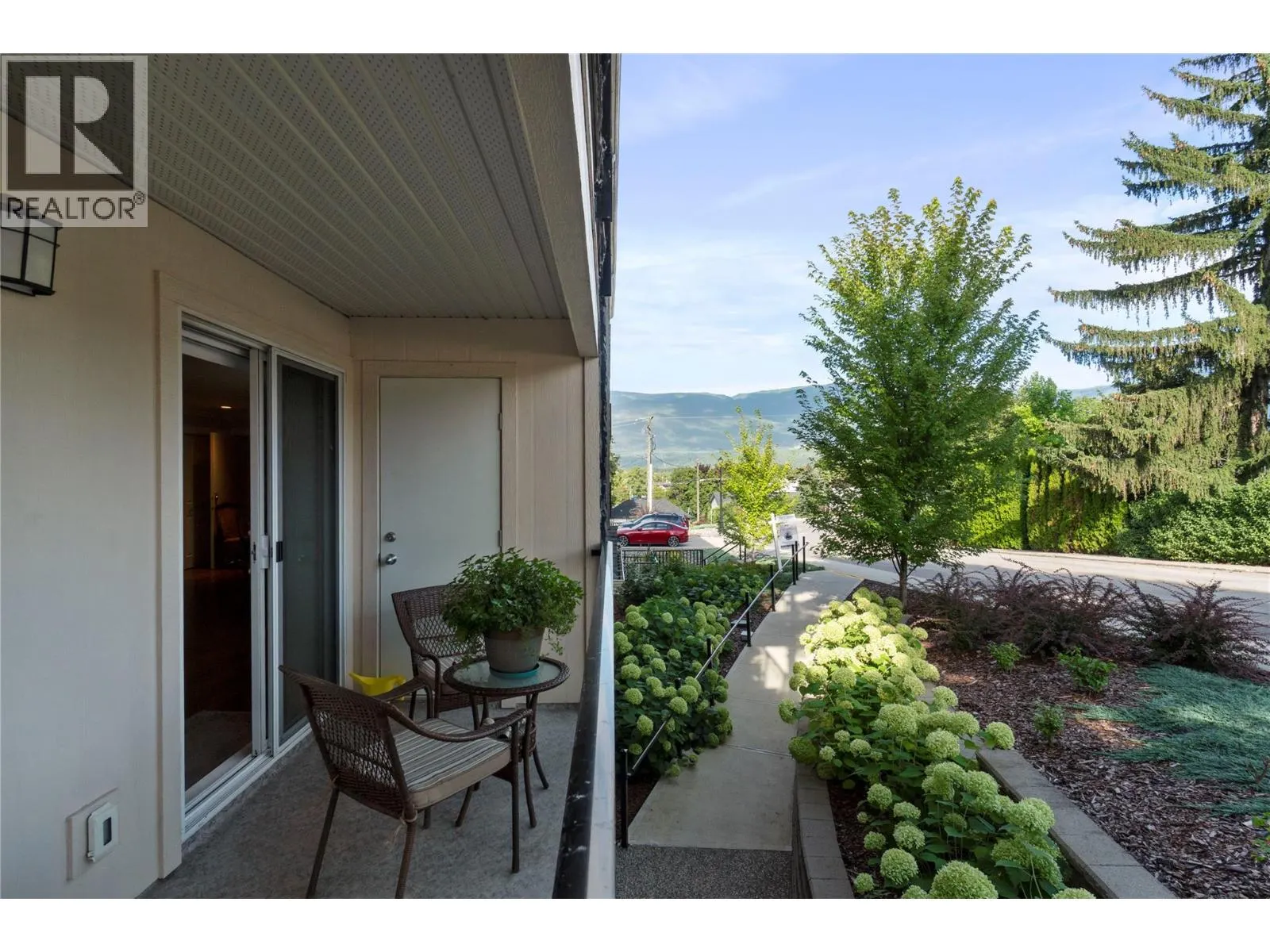 330 4th Avenue SE Unit# 202