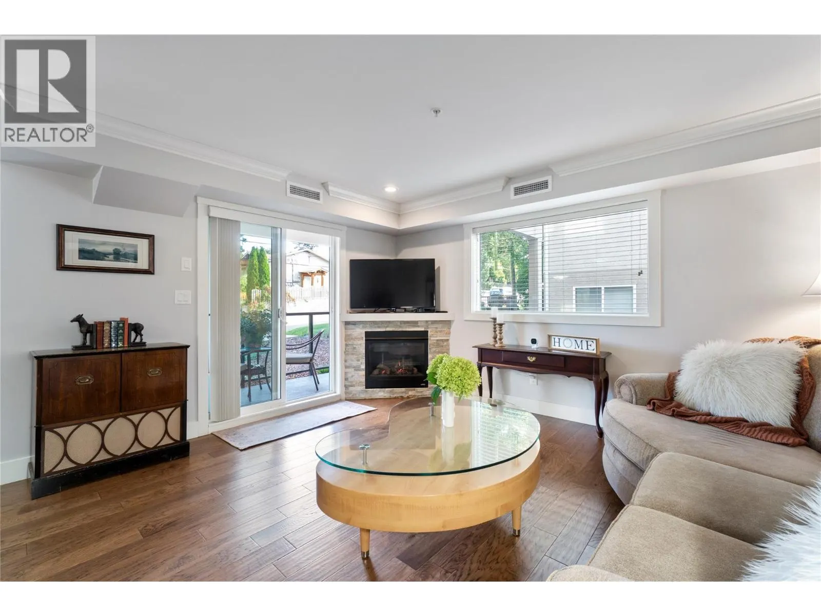 330 4th Avenue SE Unit# 202