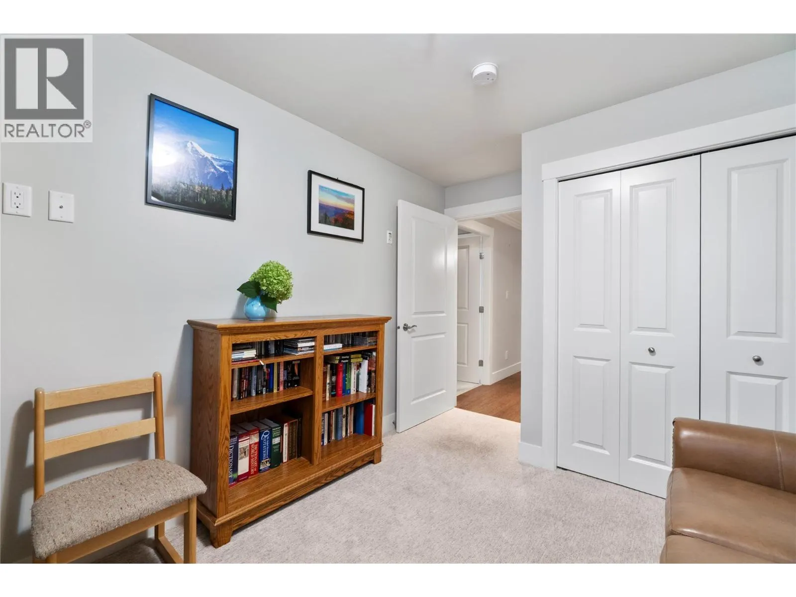 330 4th Avenue SE Unit# 202