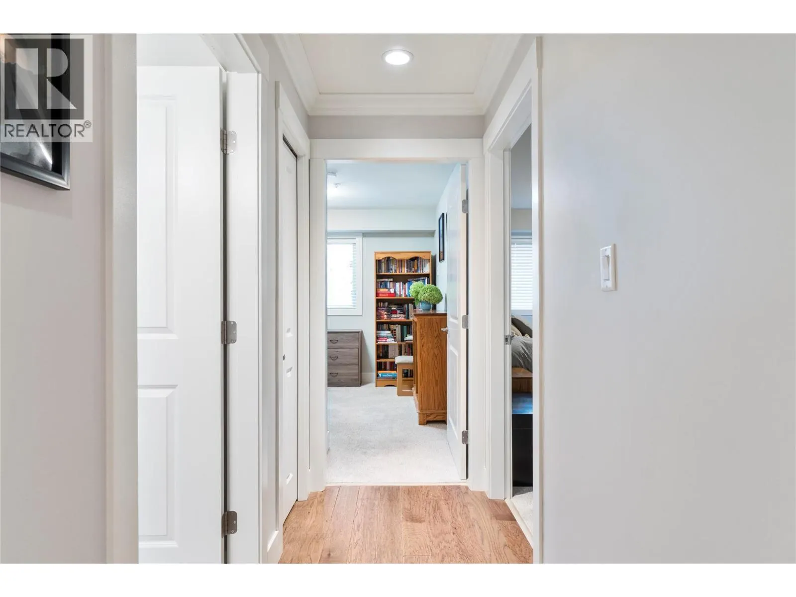 330 4th Avenue SE Unit# 202