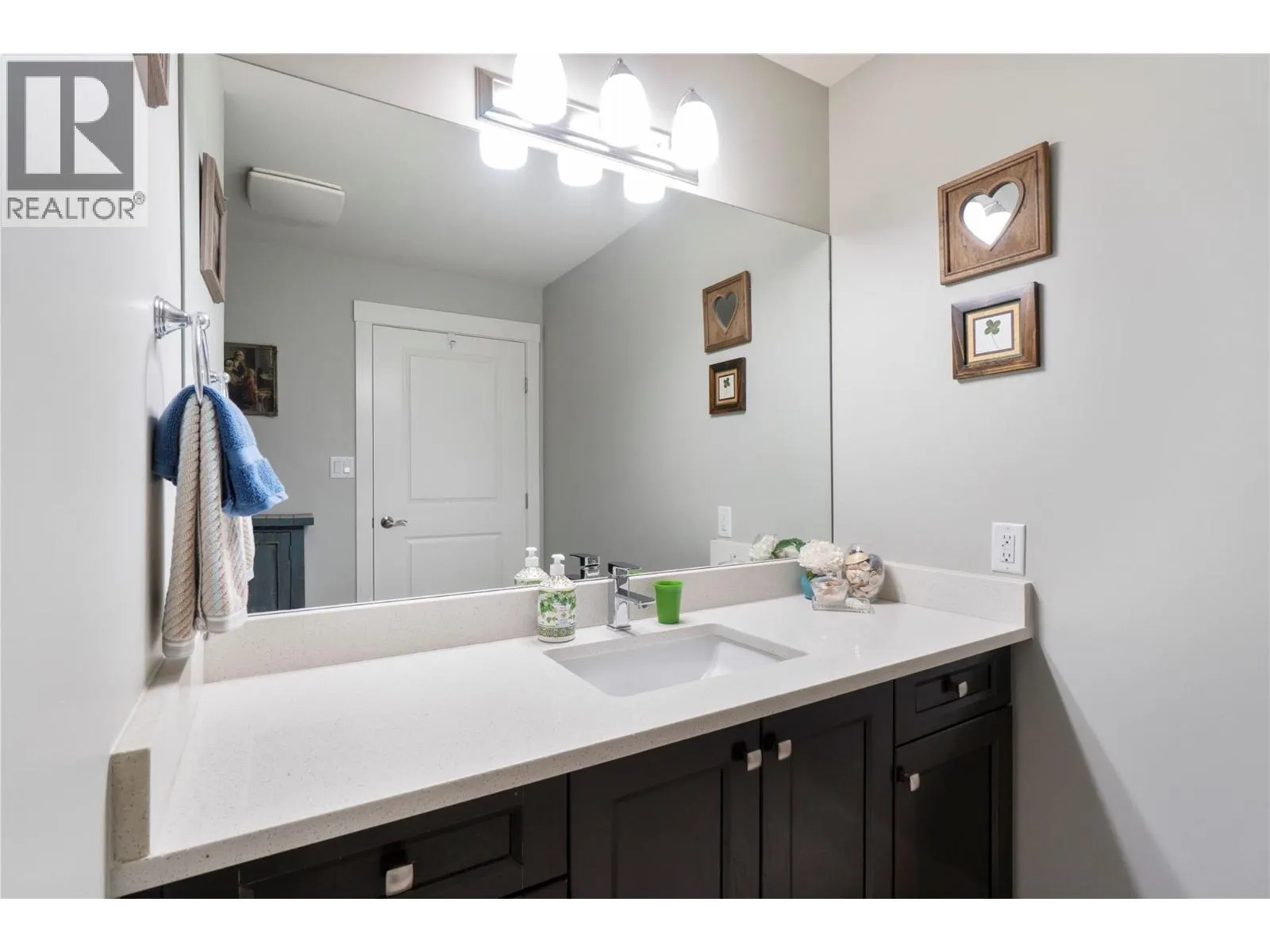 330 4th Avenue SE Unit# 202