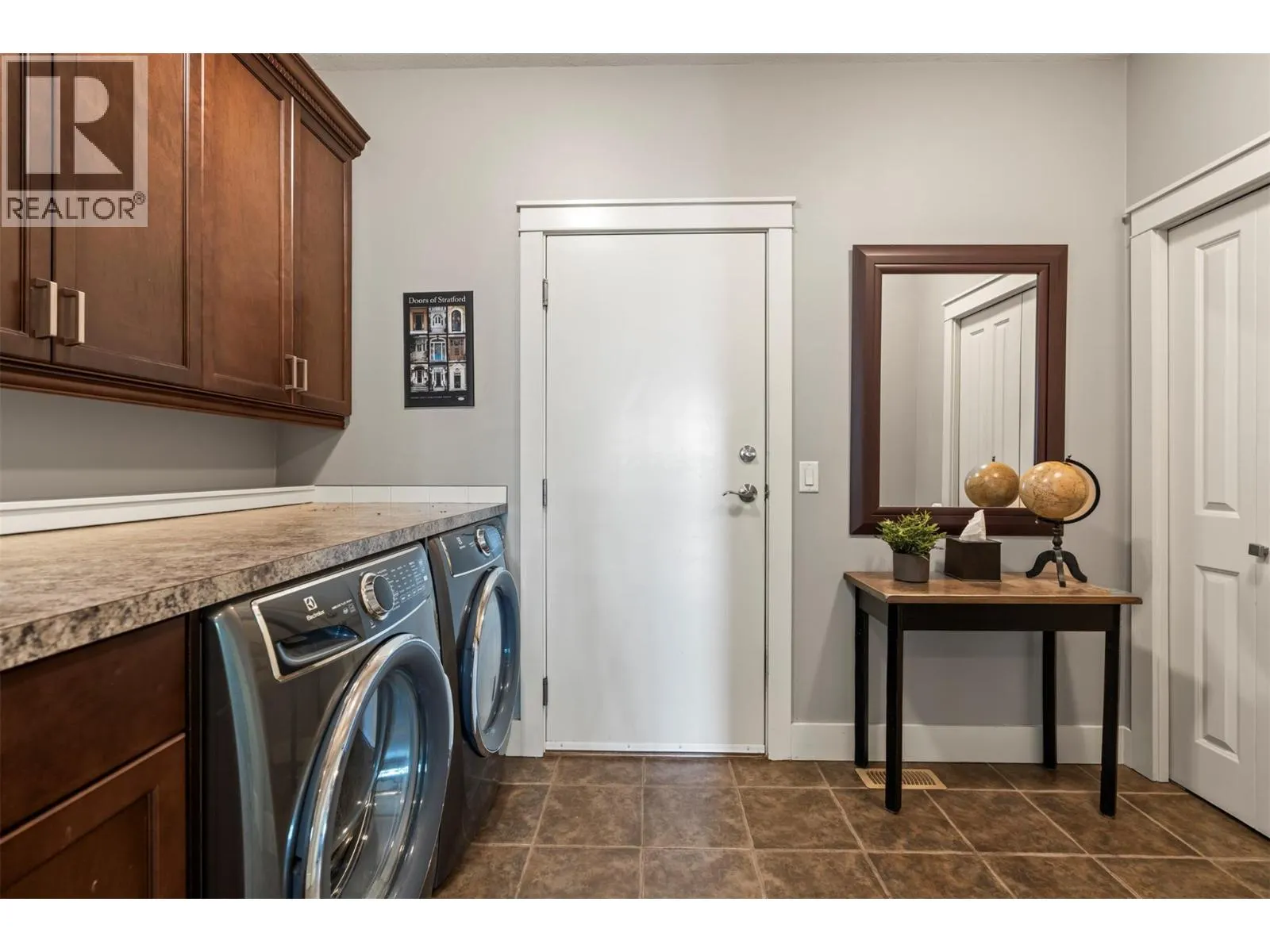 140 Mashie Crescent