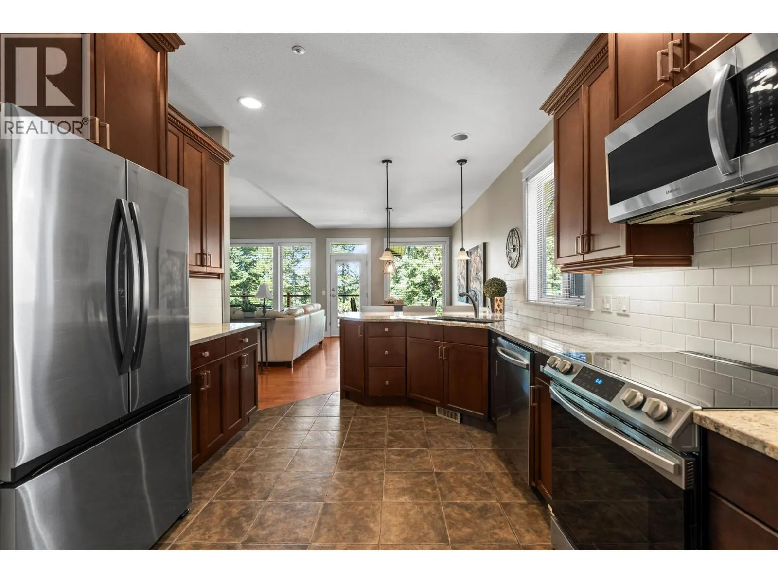 140 Mashie Crescent