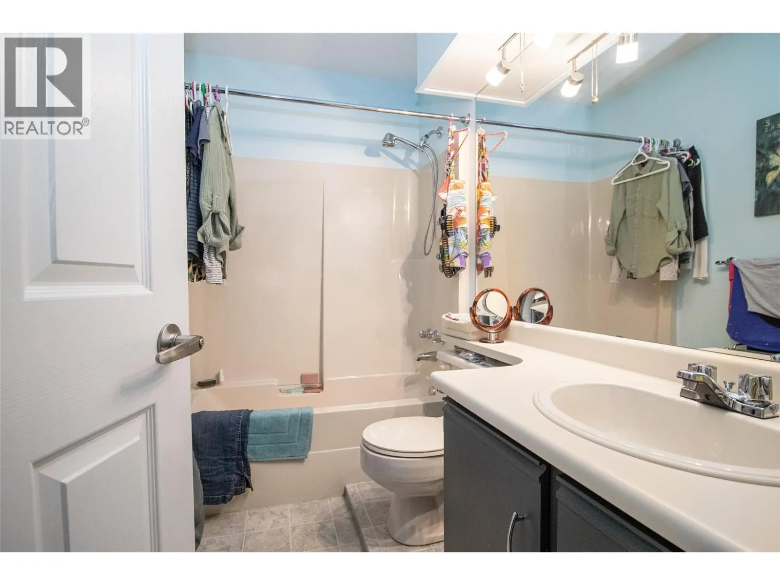 1255 Raymer Avenue Unit# 187