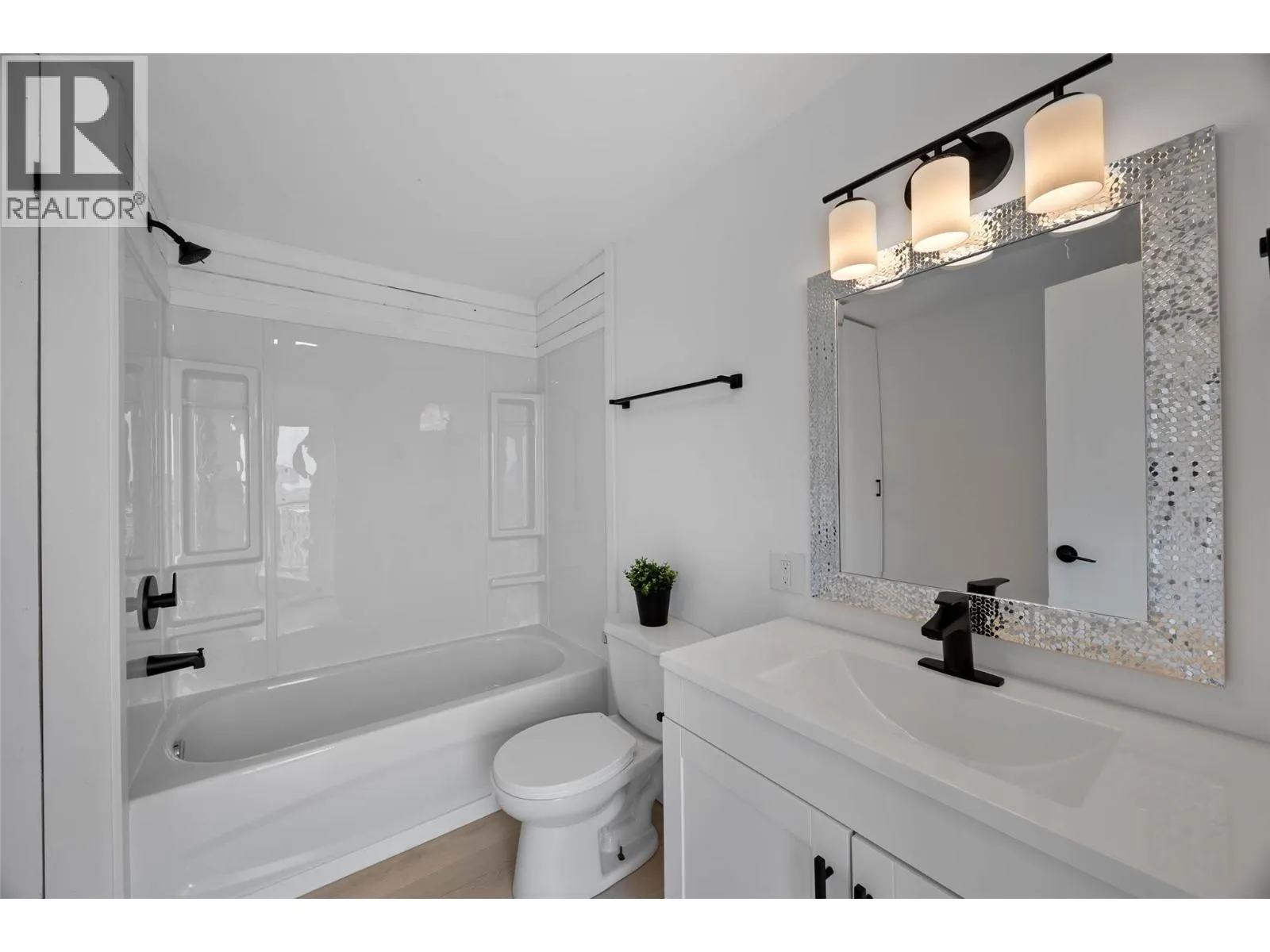 1680 Lac Le Jeune Road Unit# 20