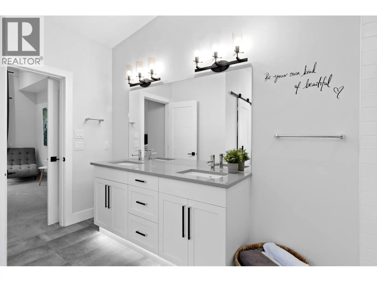10100 Tyndall Road Unit# 15