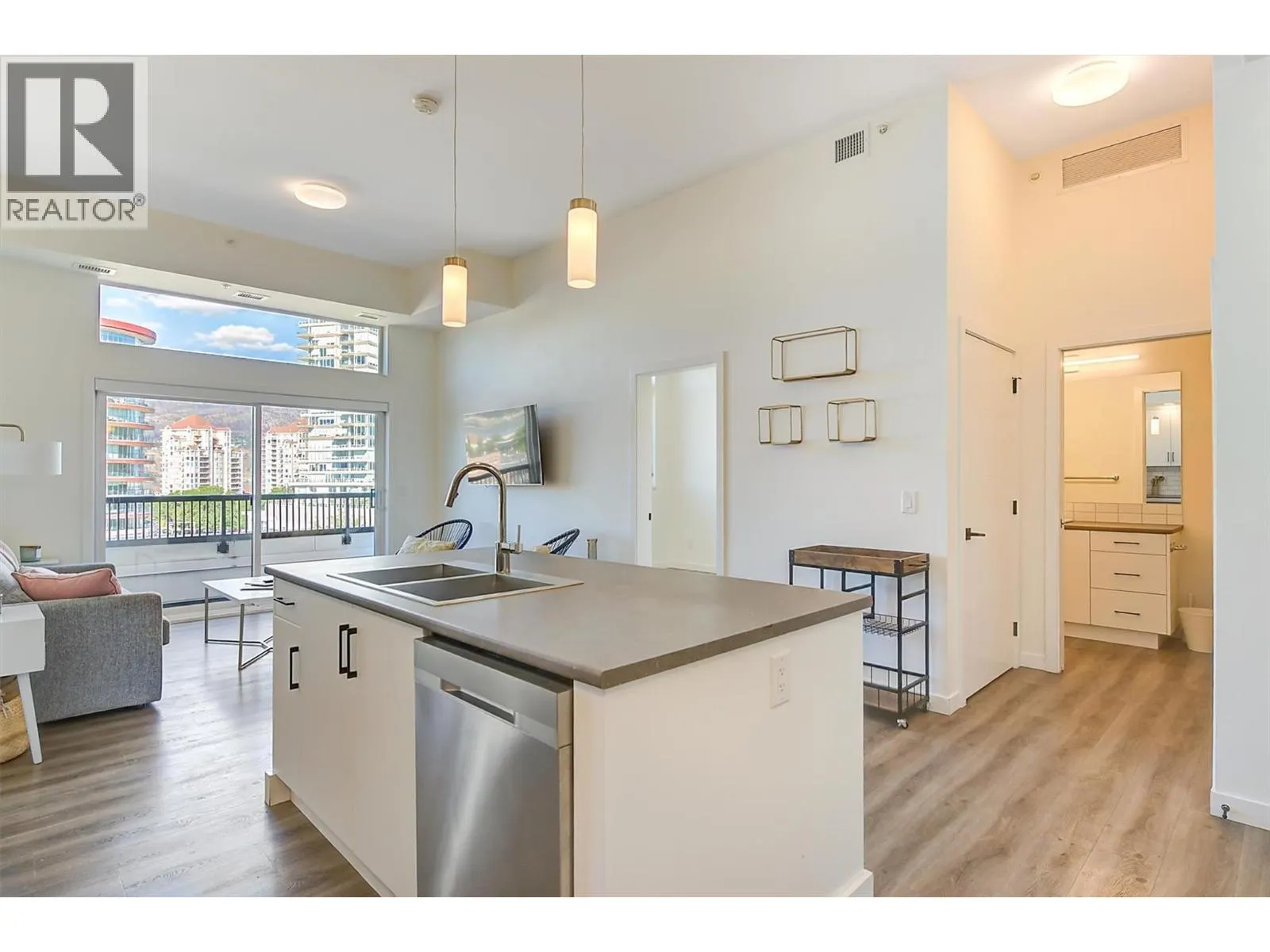 1215 St Paul Street Unit# 609