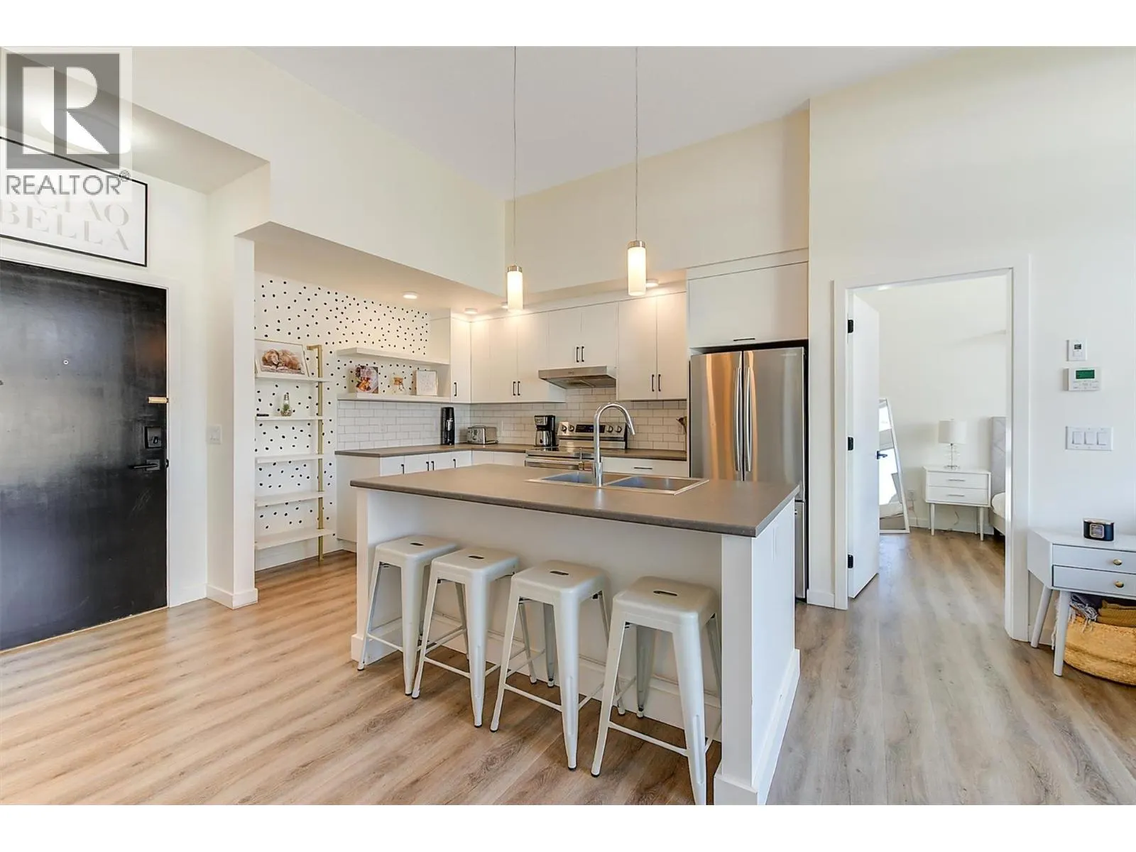 1215 St Paul Street Unit# 609