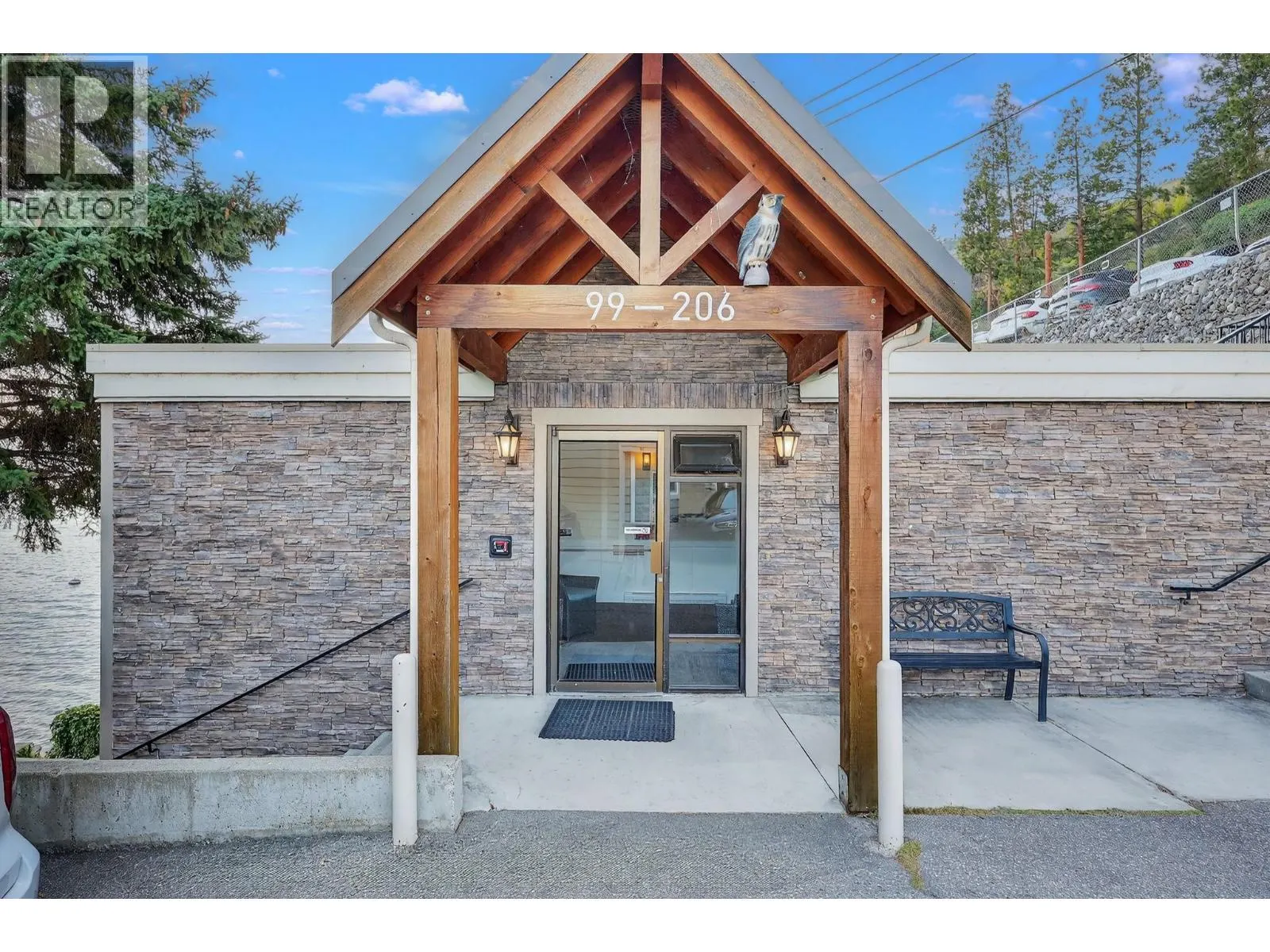 3050 Seclusion Bay Road Unit# 100