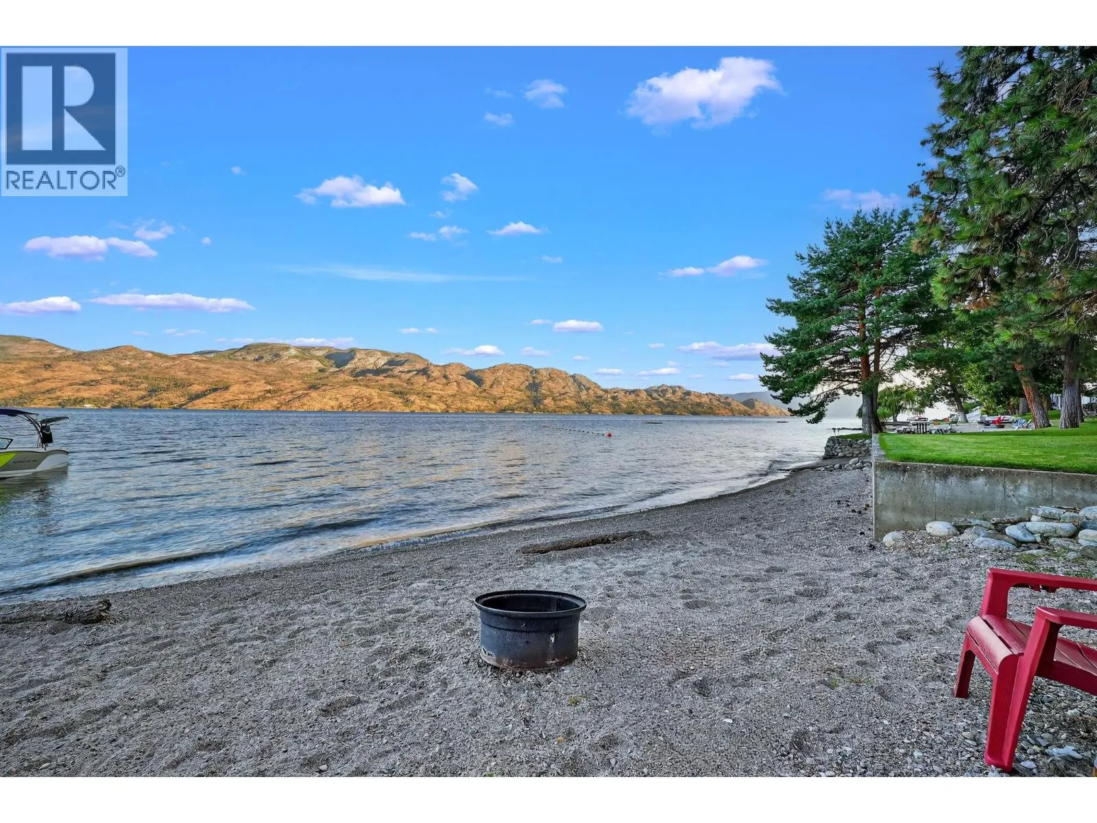 3050 Seclusion Bay Road Unit# 100