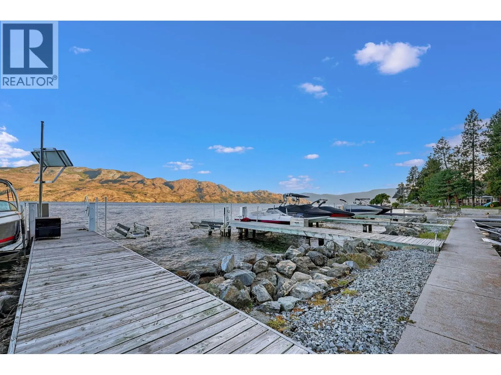 3050 Seclusion Bay Road Unit# 100