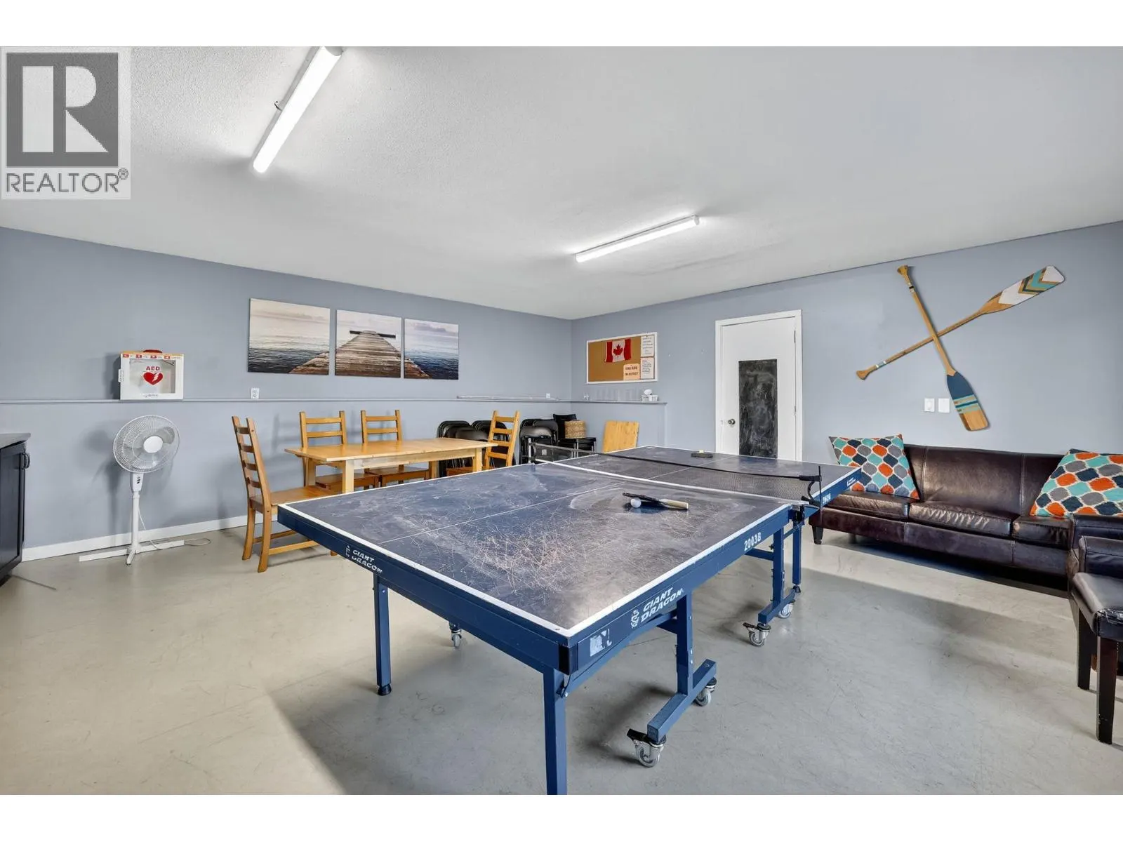 3050 Seclusion Bay Road Unit# 100