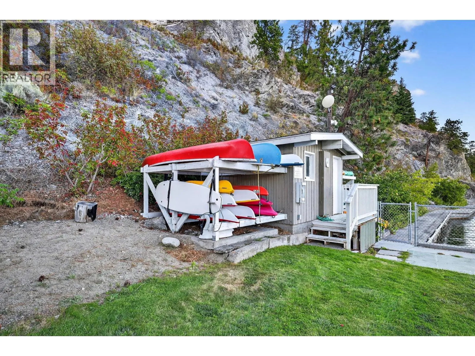3050 Seclusion Bay Road Unit# 100