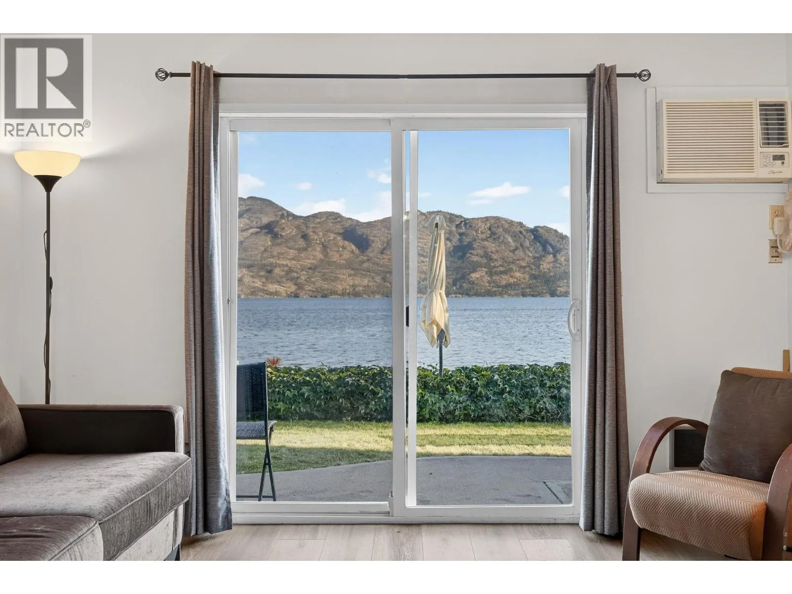 3050 Seclusion Bay Road Unit# 100