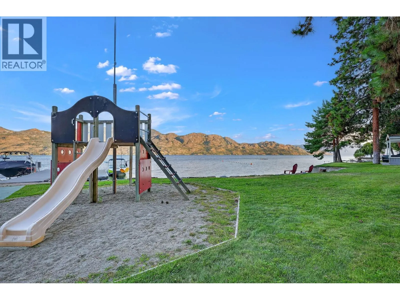 3050 Seclusion Bay Road Unit# 100