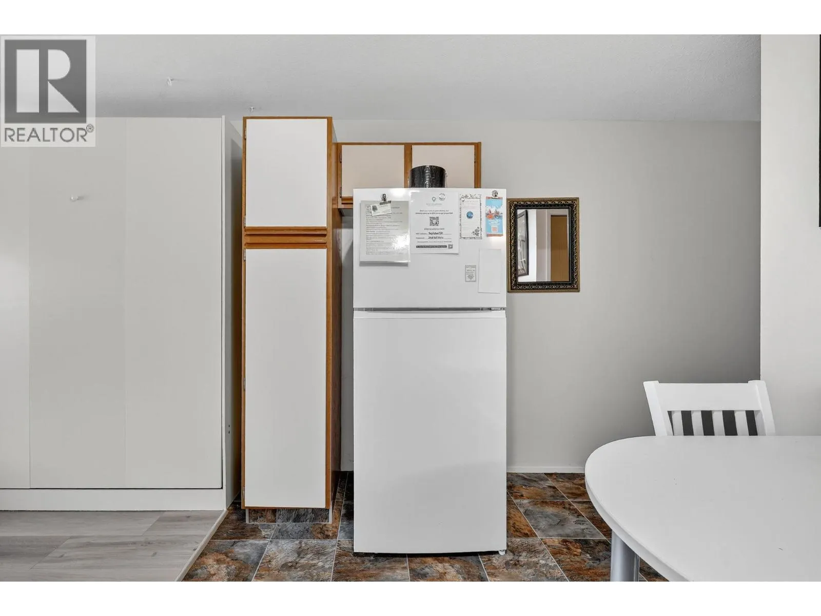 3050 Seclusion Bay Road Unit# 100