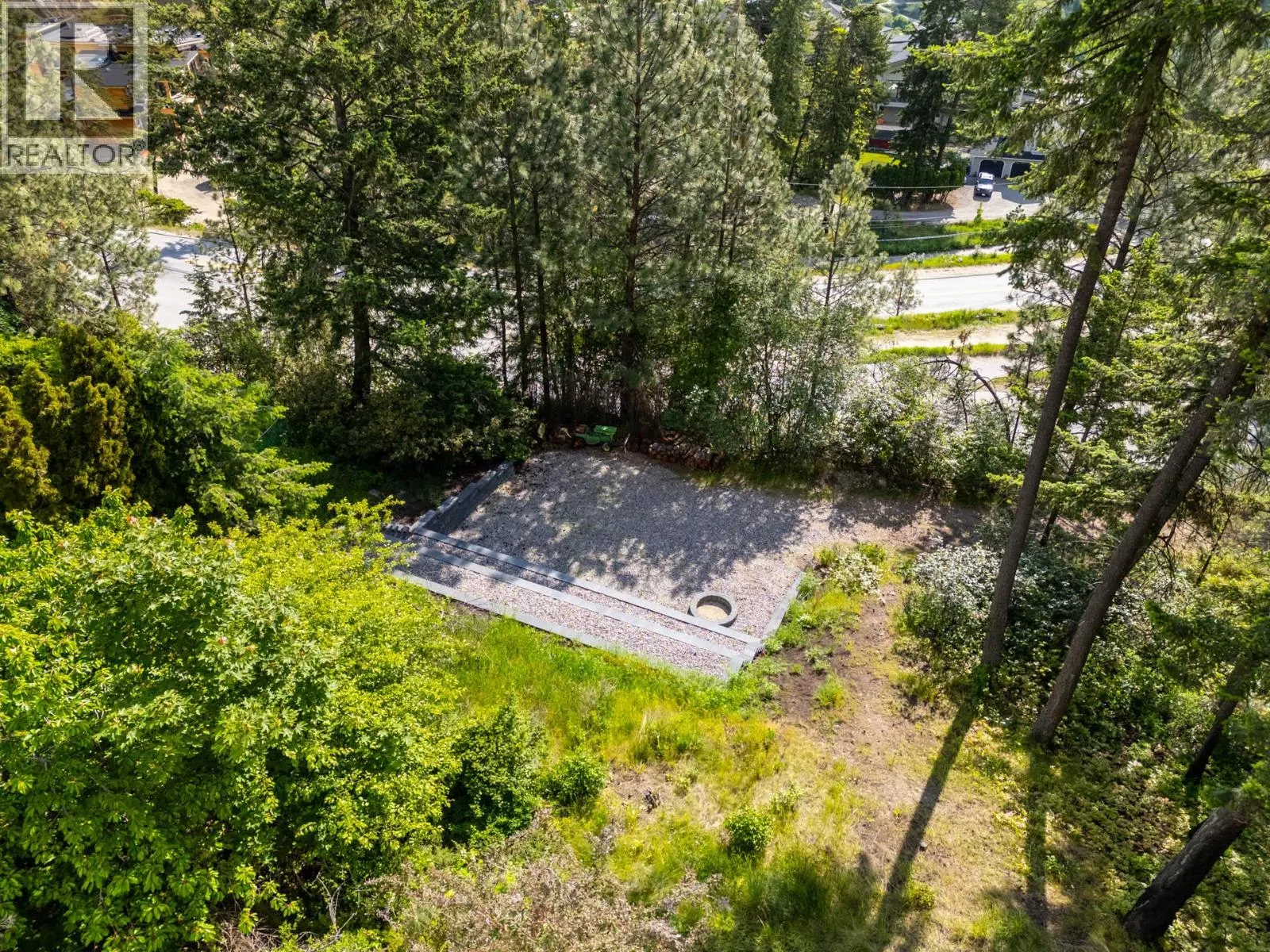 1515 Scott Crescent
