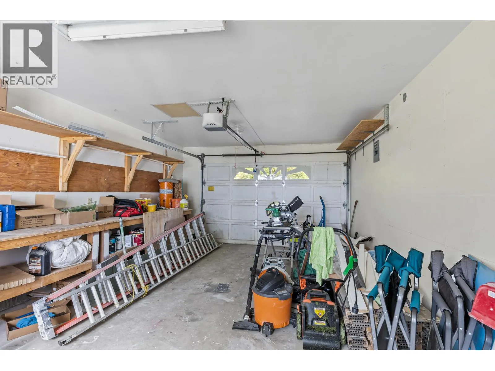 1515 Scott Crescent