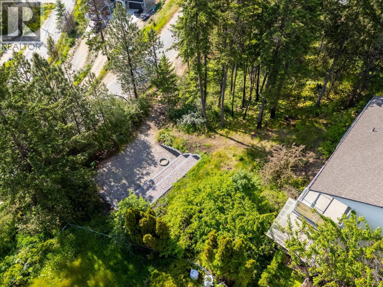1515 Scott Crescent
