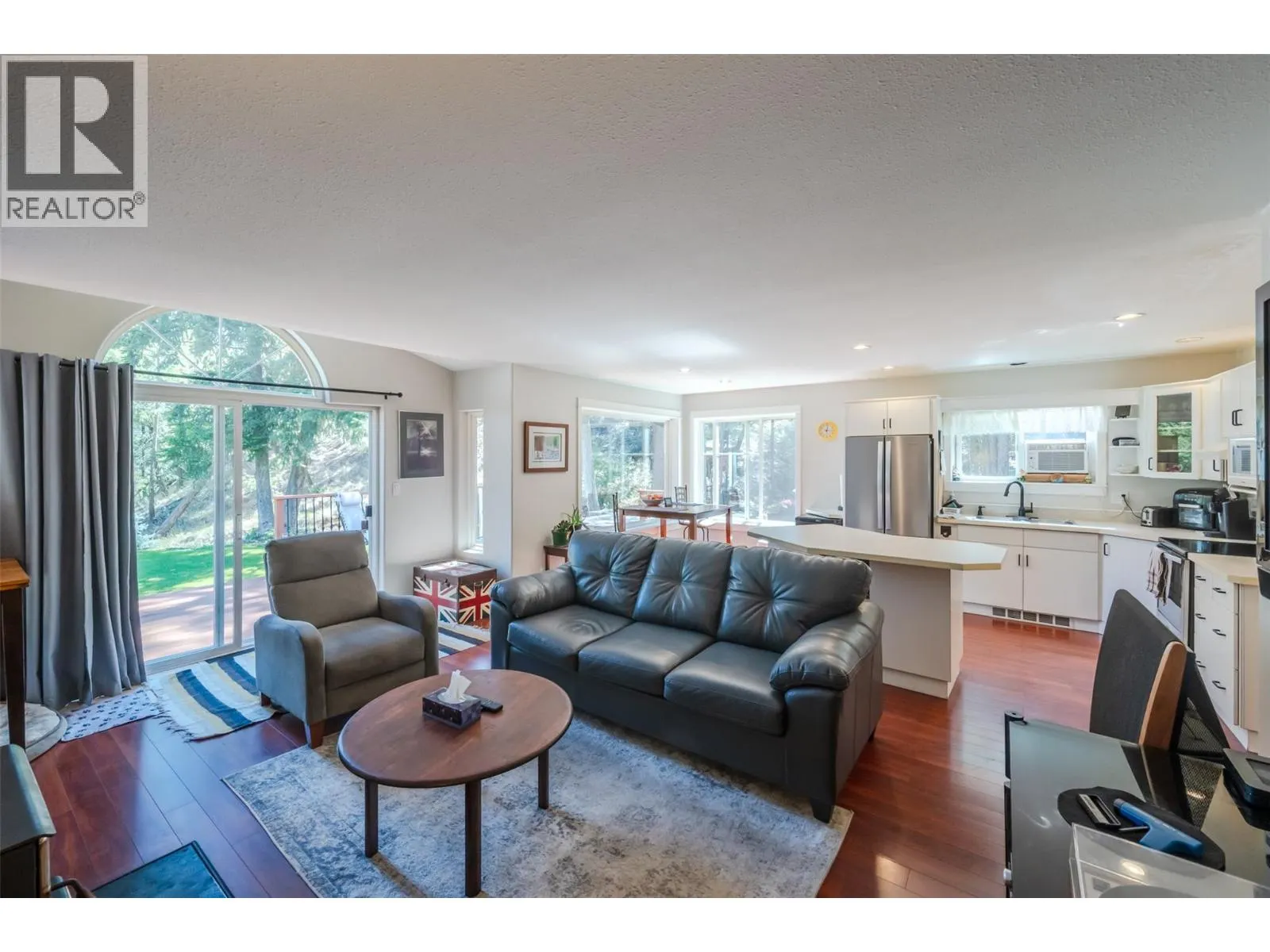8097 Princeton Summerland Road