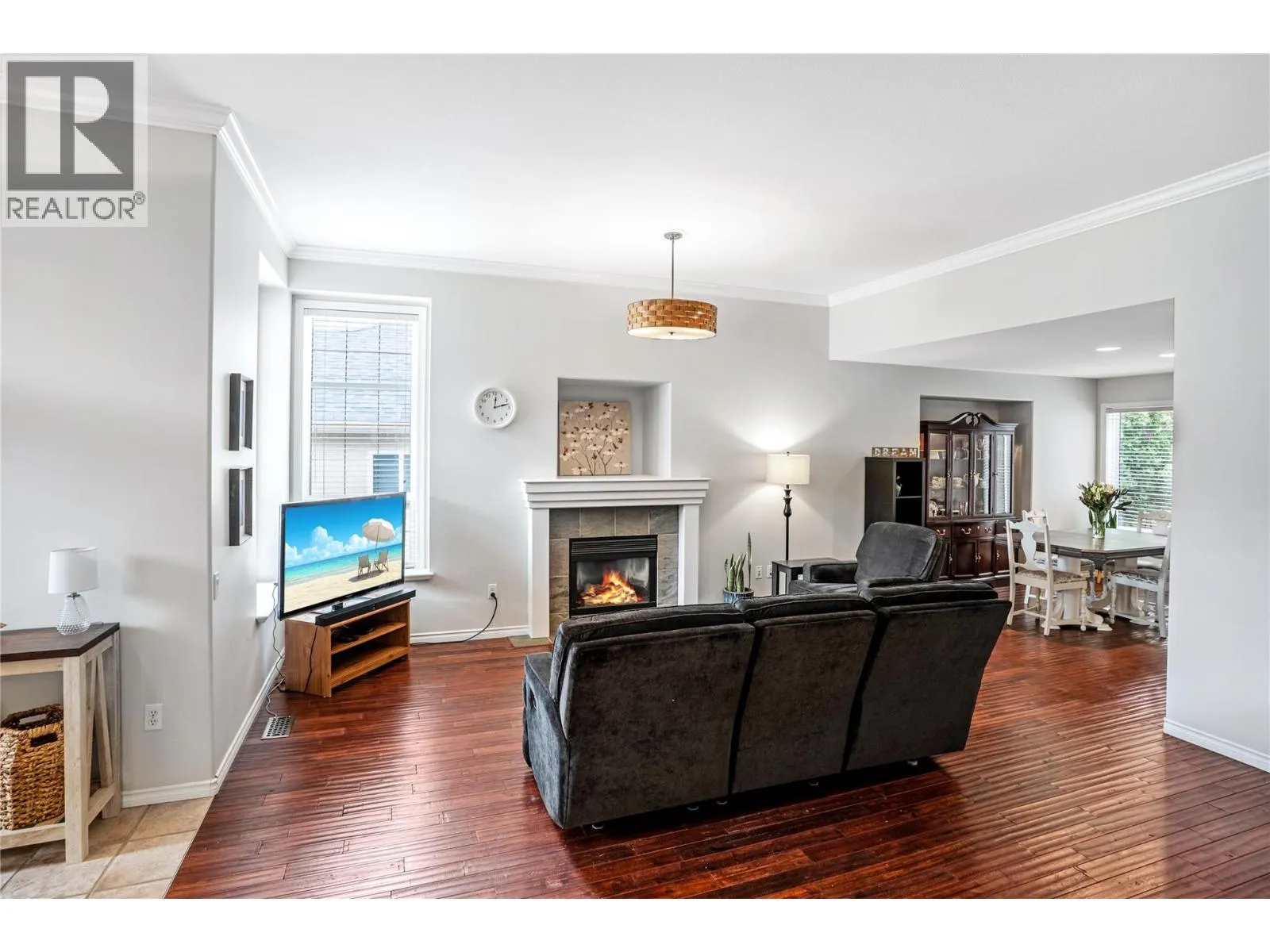 1083 Chilcotin Crescent