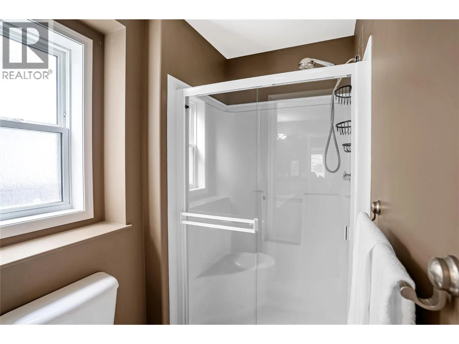 1083 Chilcotin Crescent