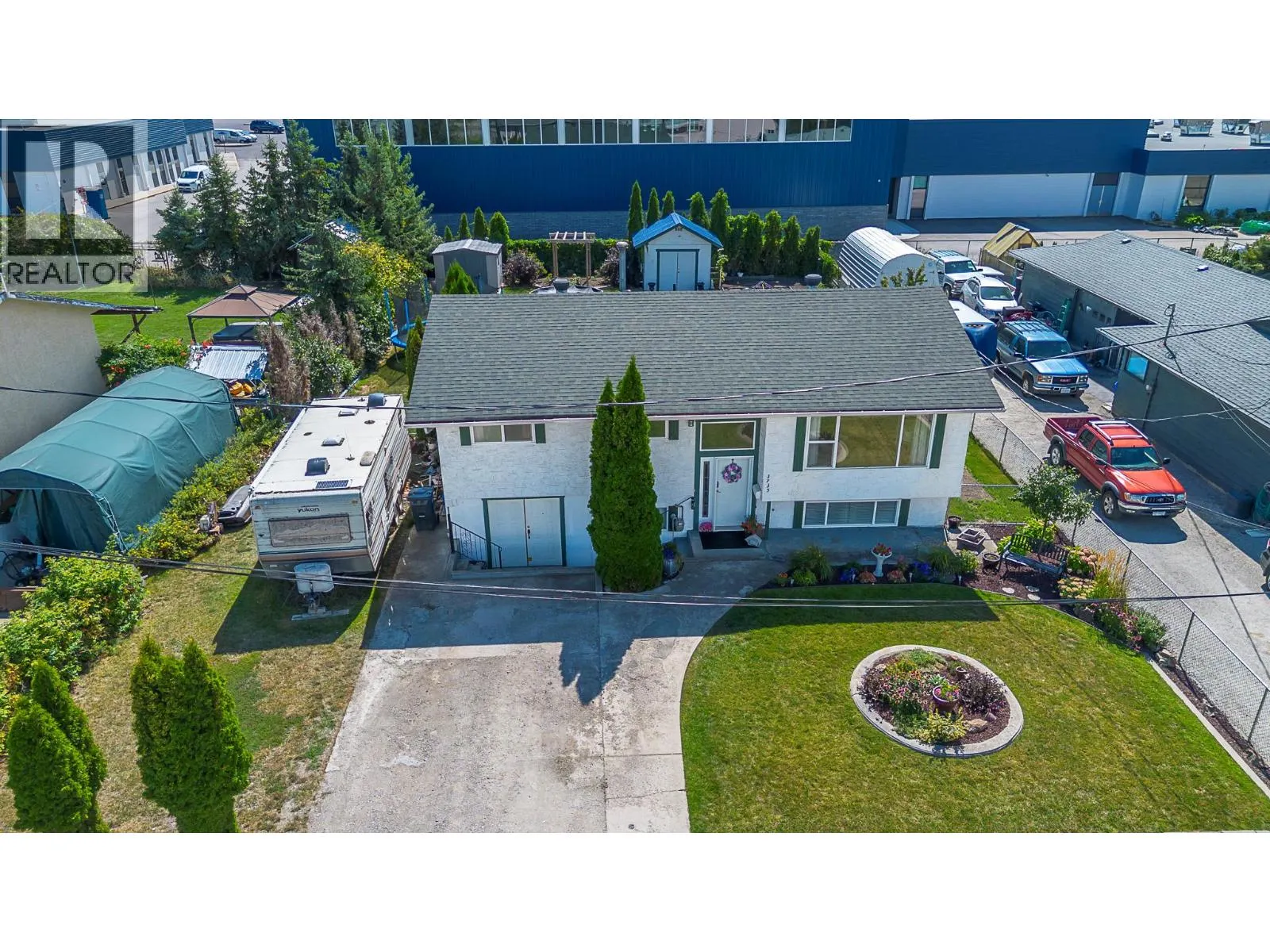 3735 Patten Crescent