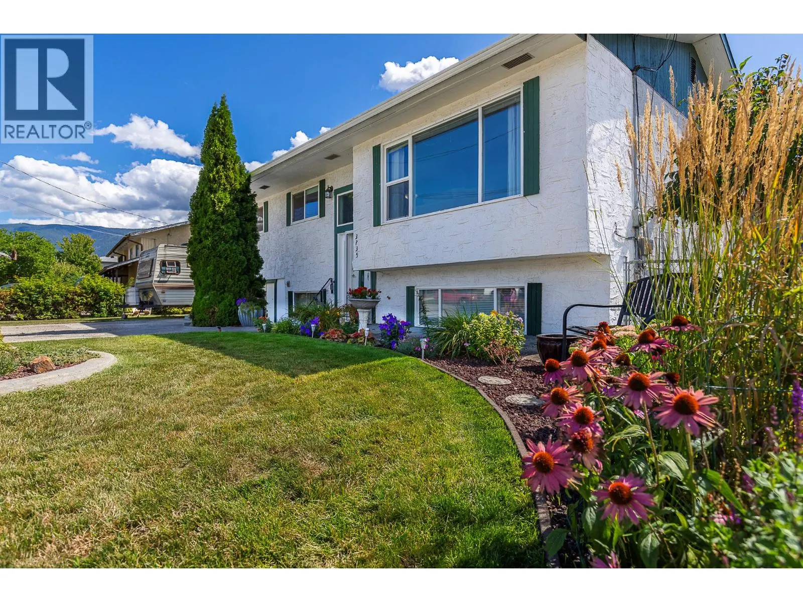 3735 Patten Crescent