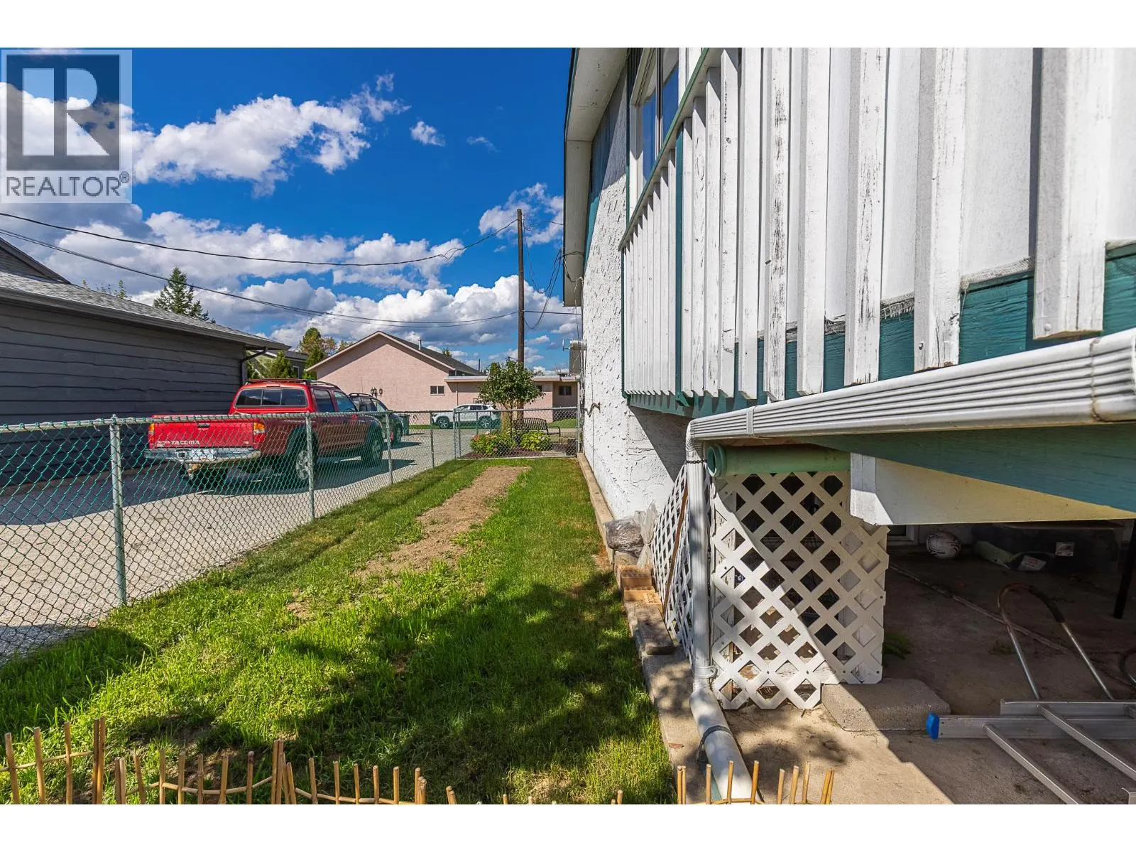 3735 Patten Crescent