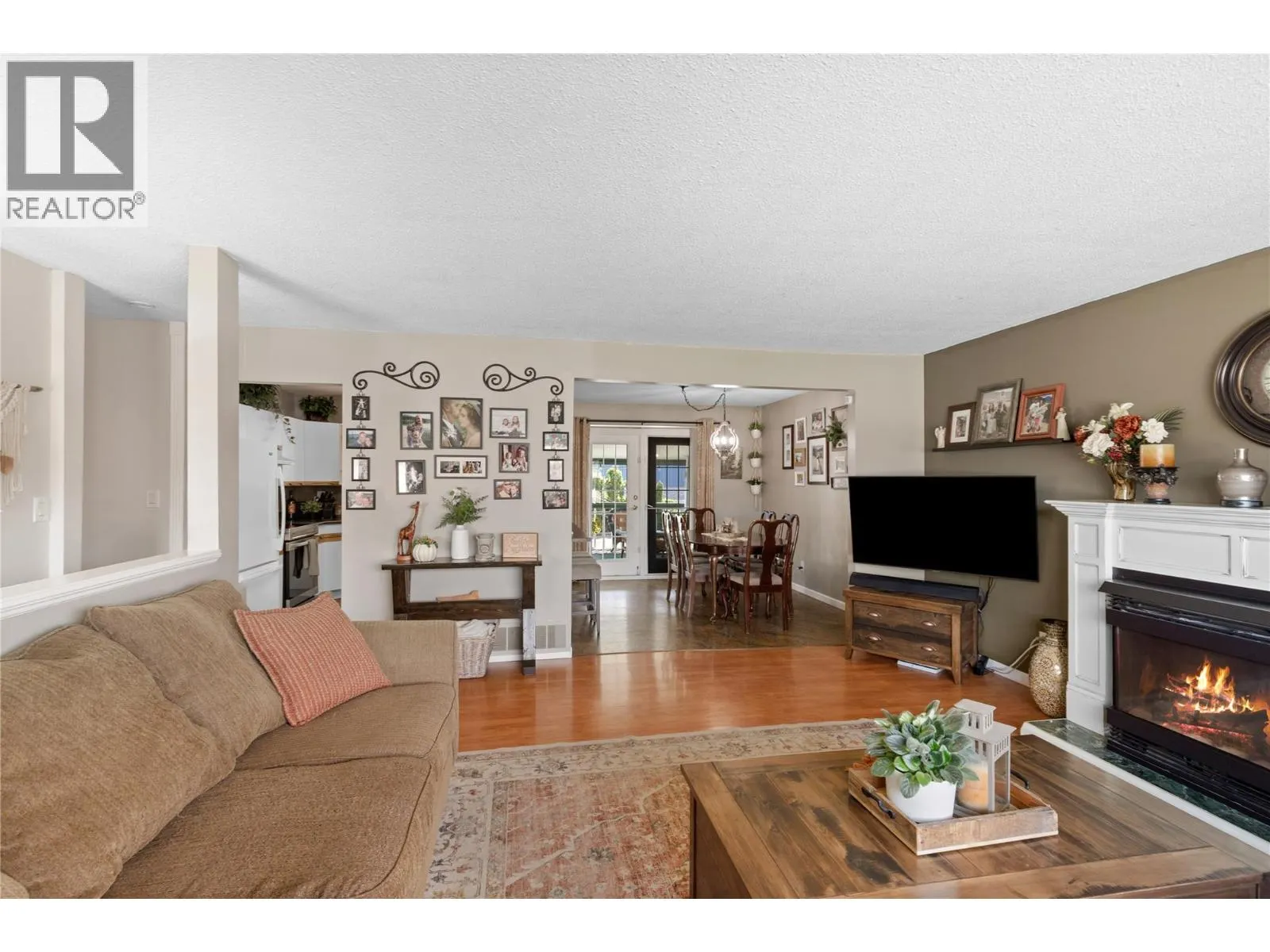 3735 Patten Crescent