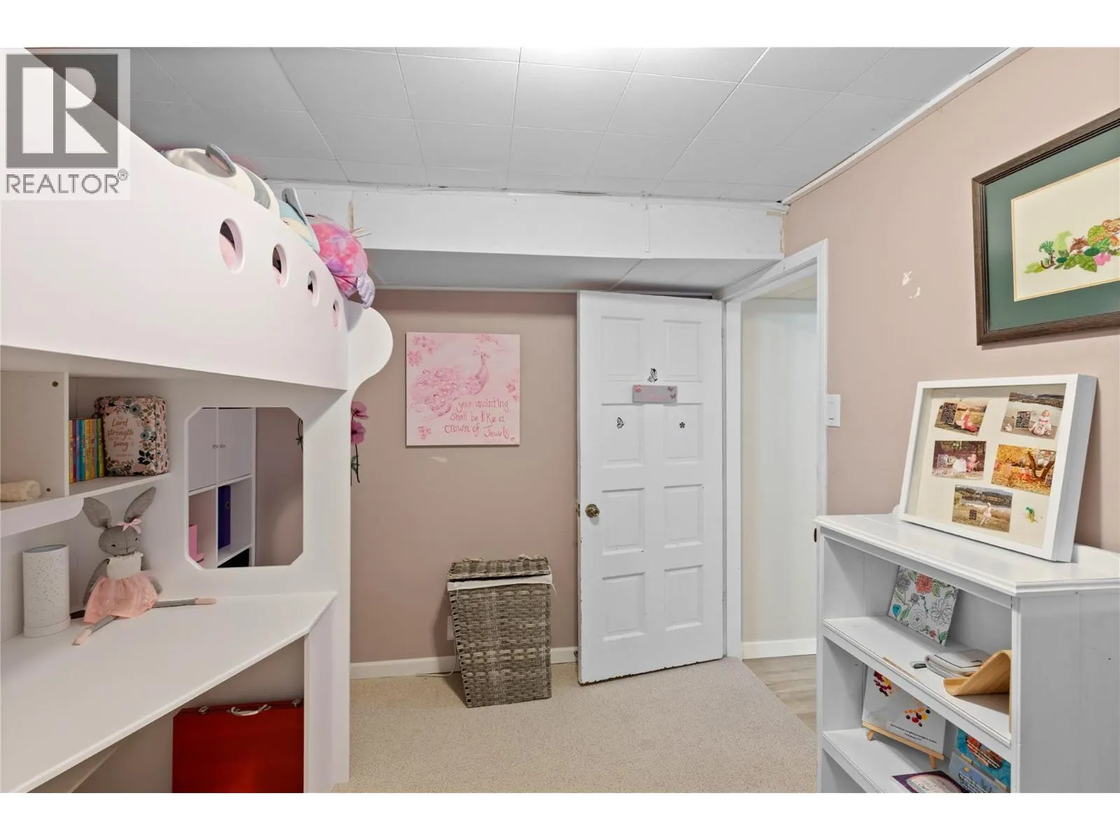 3735 Patten Crescent
