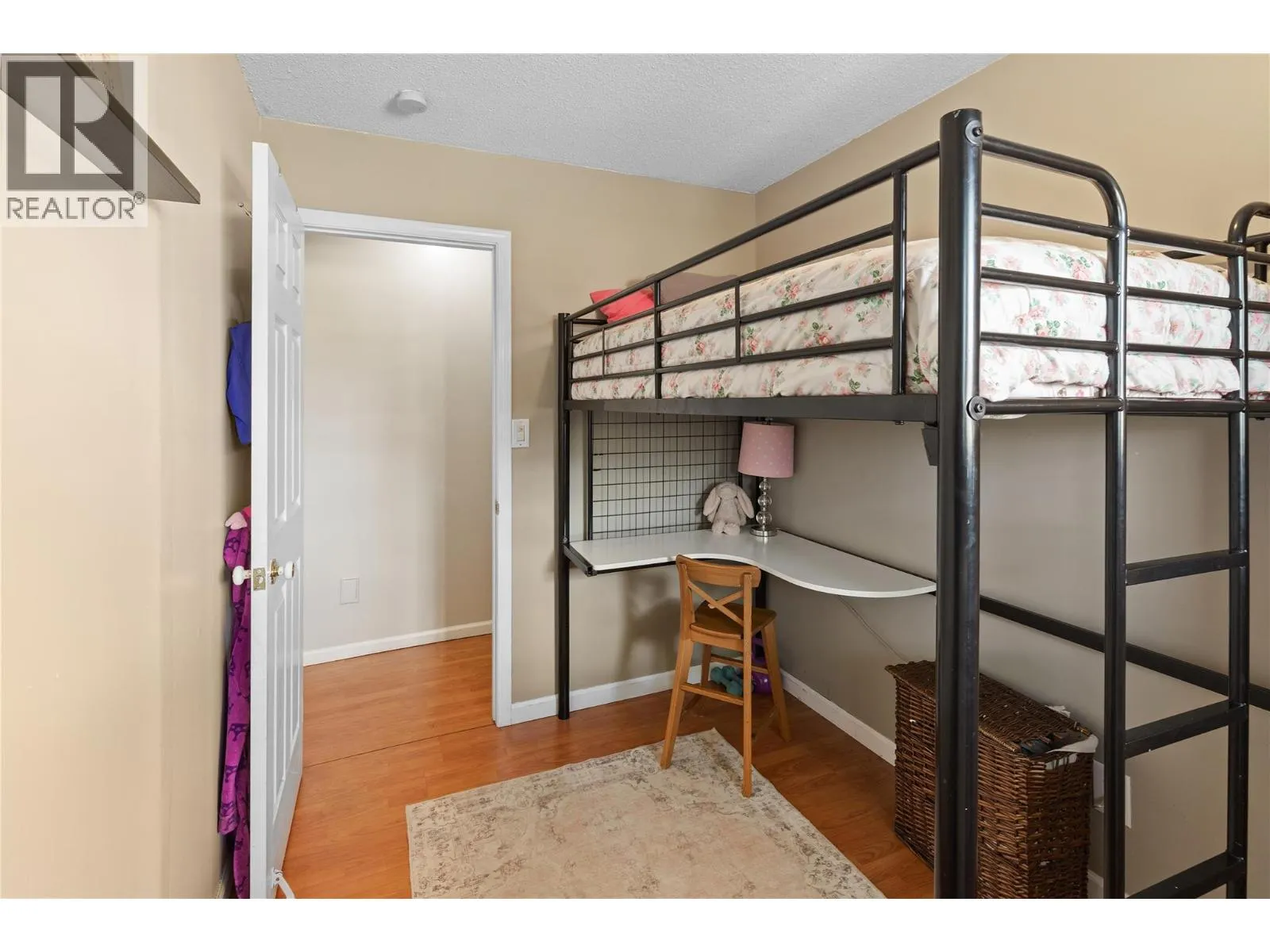 3735 Patten Crescent
