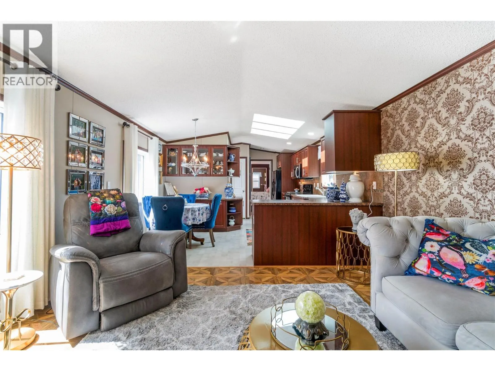 3350 10th Avenue NE Unit# 7