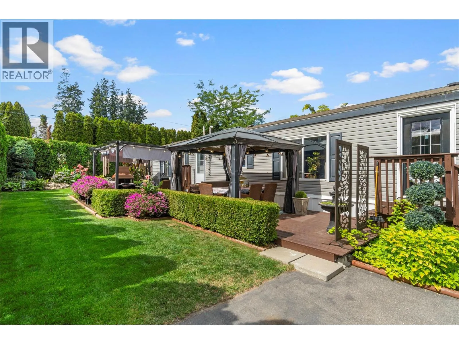 3350 10th Avenue NE Unit# 7