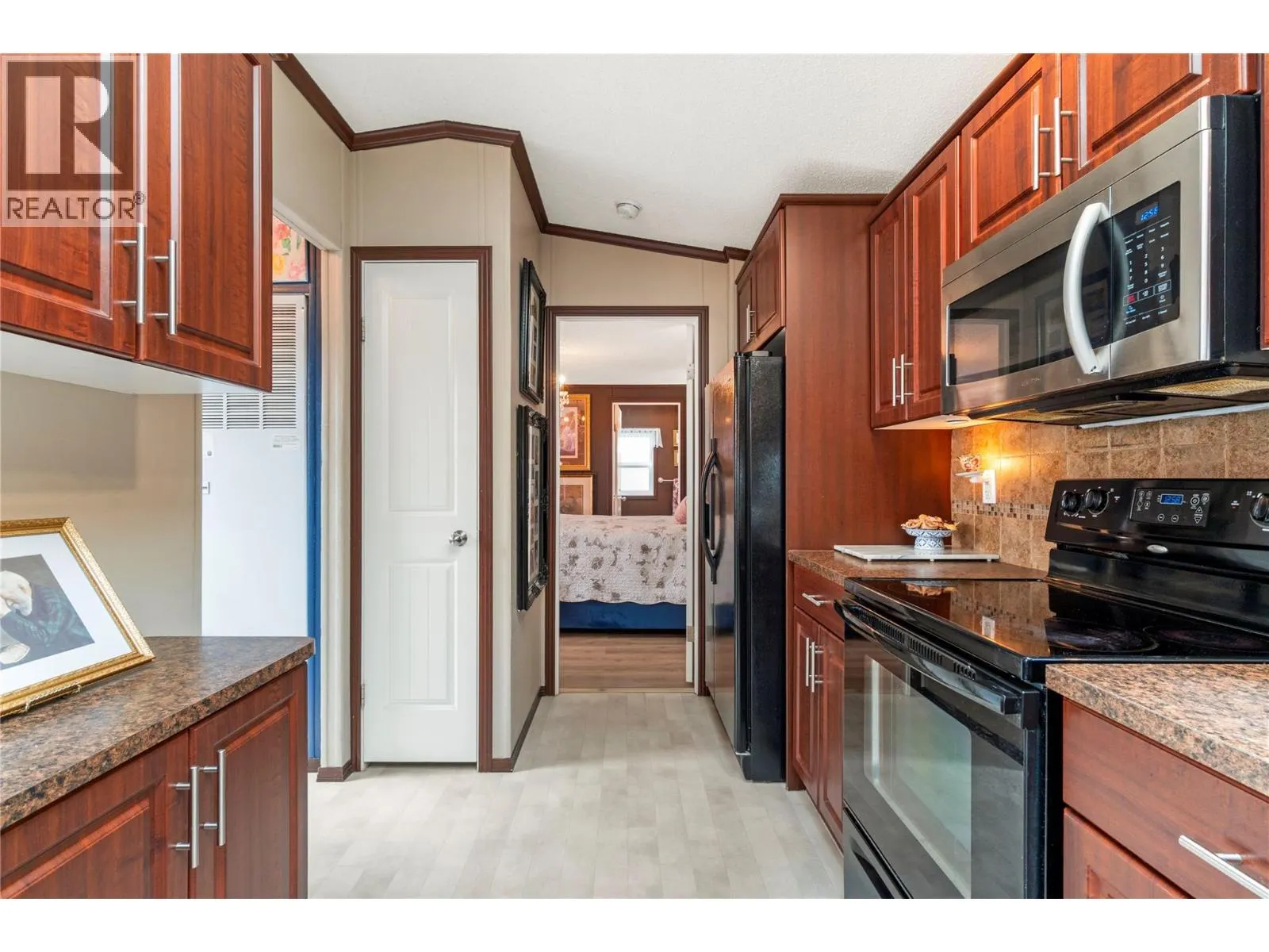 3350 10th Avenue NE Unit# 7