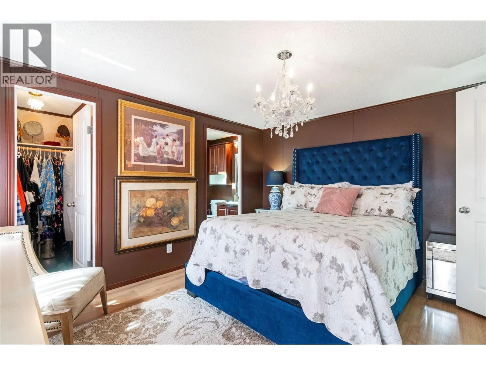 3350 10th Avenue NE Unit# 7